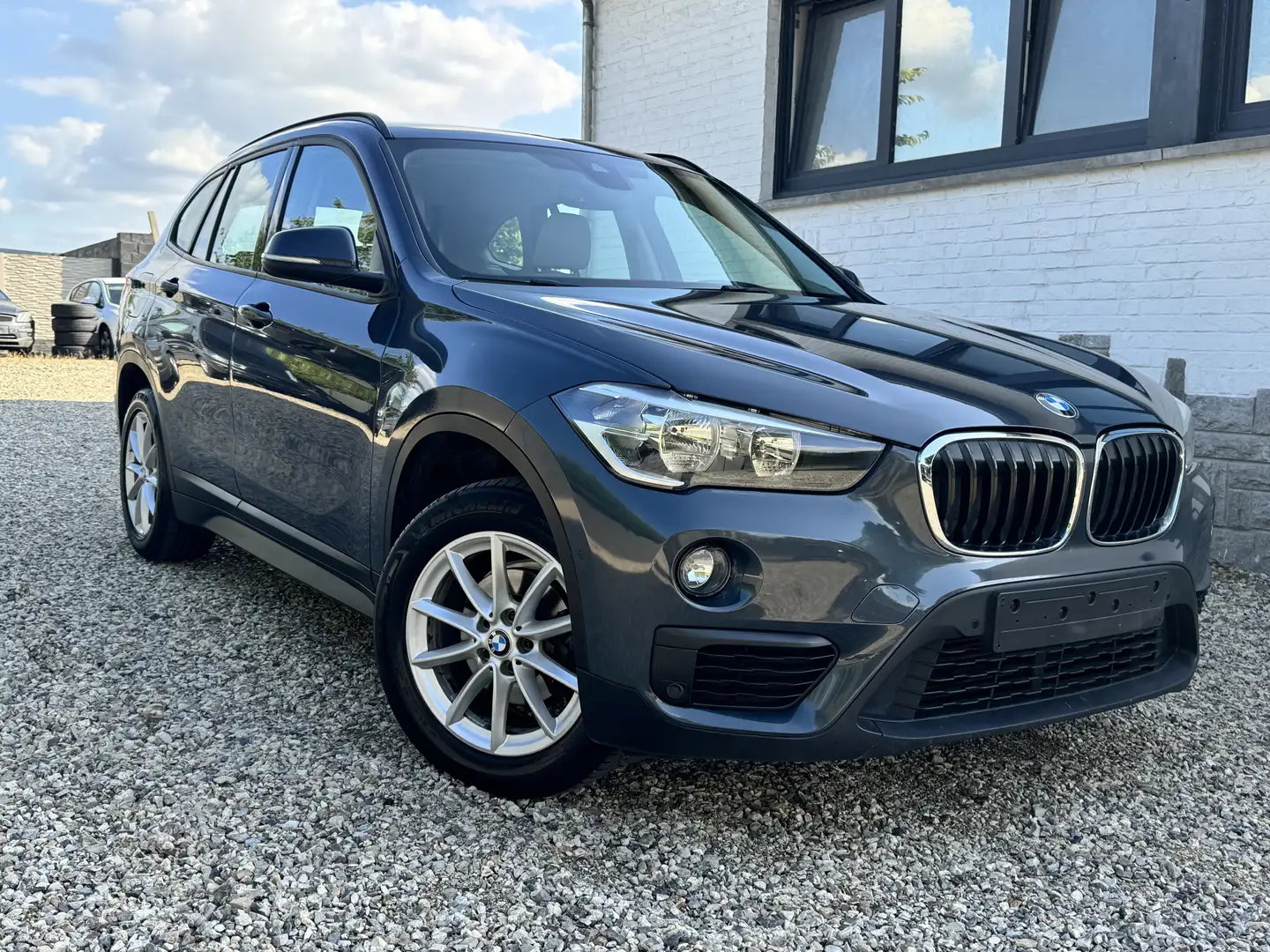 BMW X1 X1 1.5 dA sDrive16(EU6d-TEMP)*CUIR*NAVI*SENSOR*LIM Gris - 1