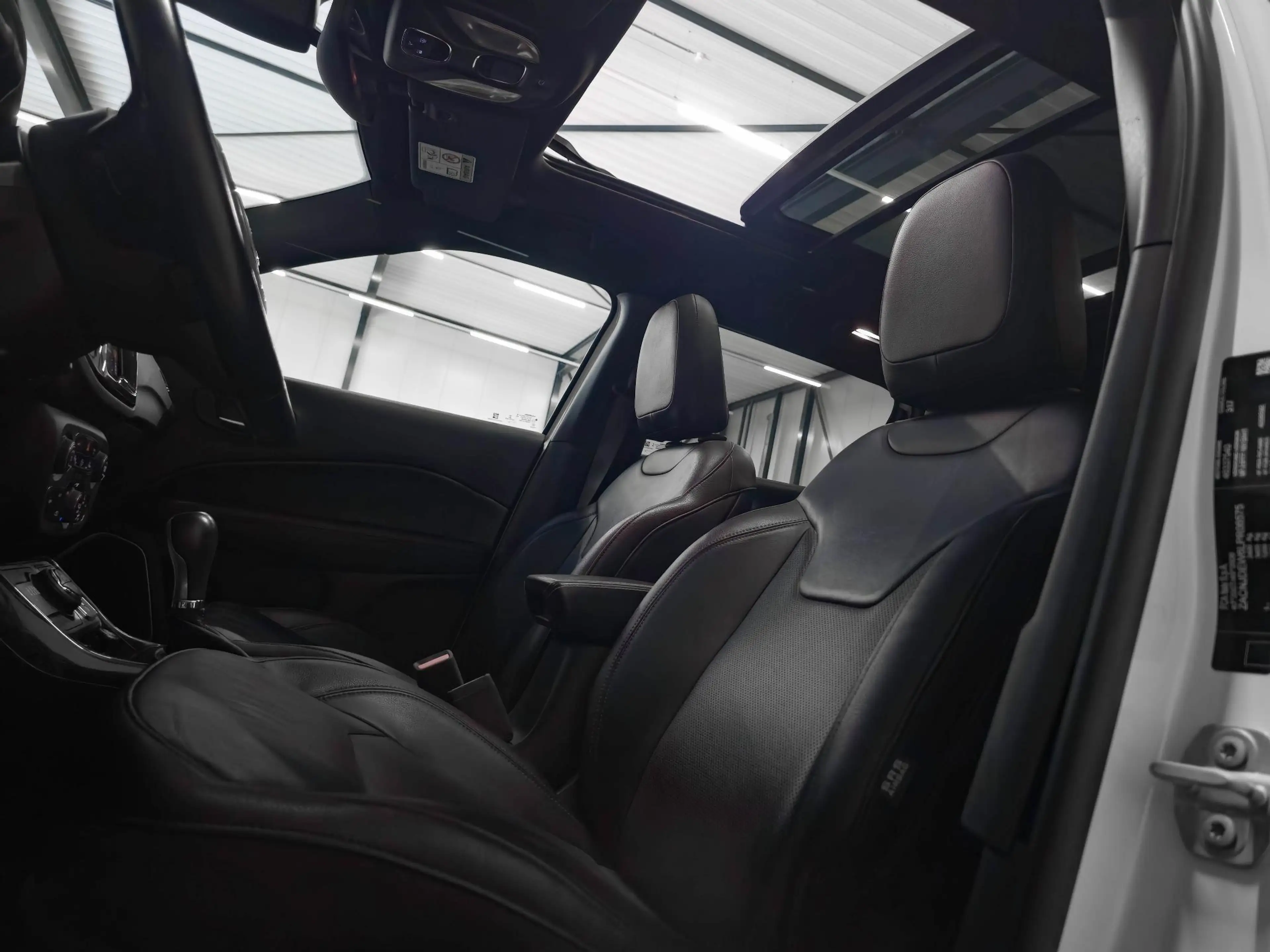 Jeep Compass 4xe 240 PHEV S | Trekhaak | Panoramadak | Alpine S — photo 5