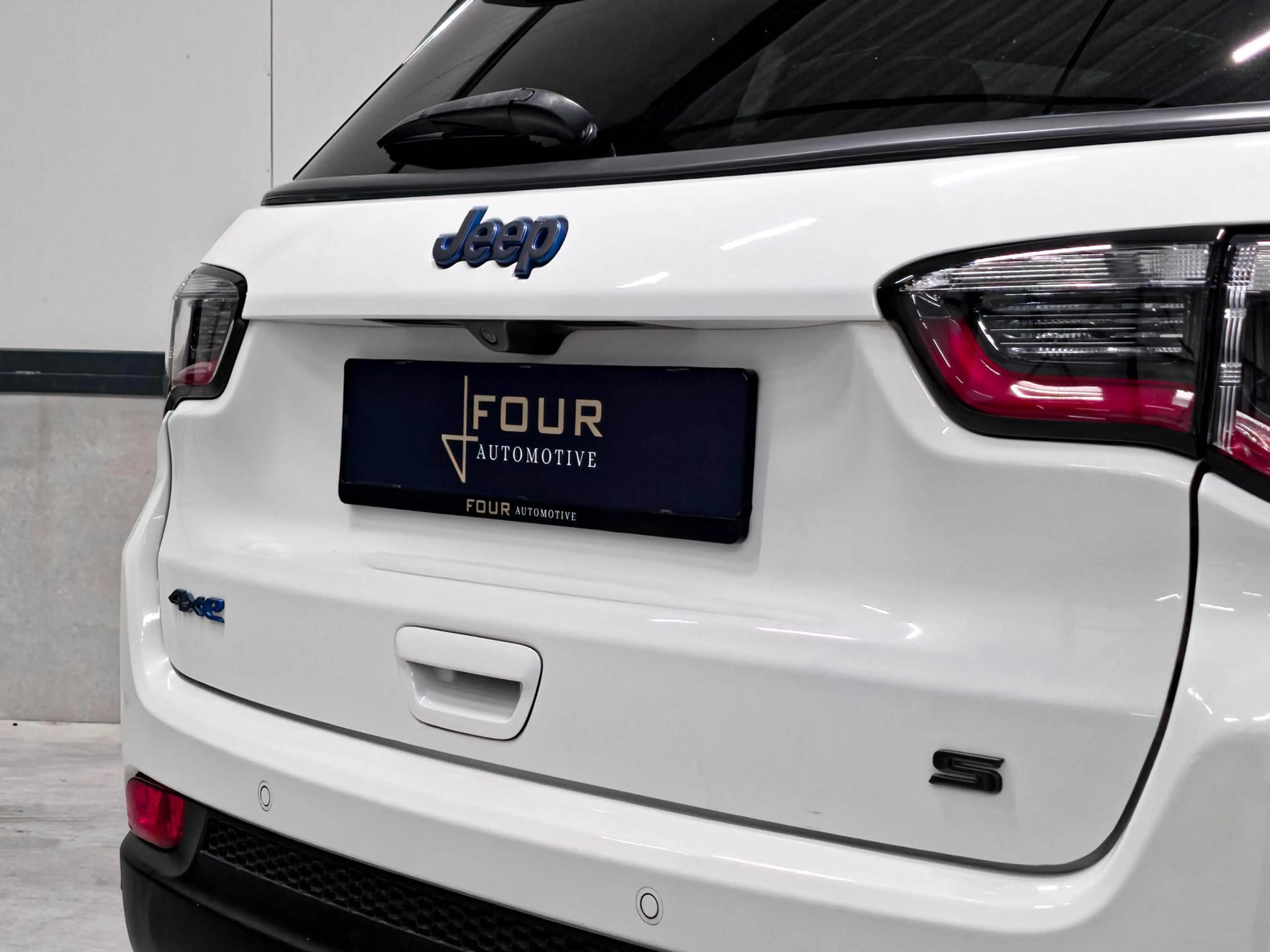 Jeep Compass 4xe 240 PHEV S | Trekhaak | Panoramadak | Alpine S — photo 11