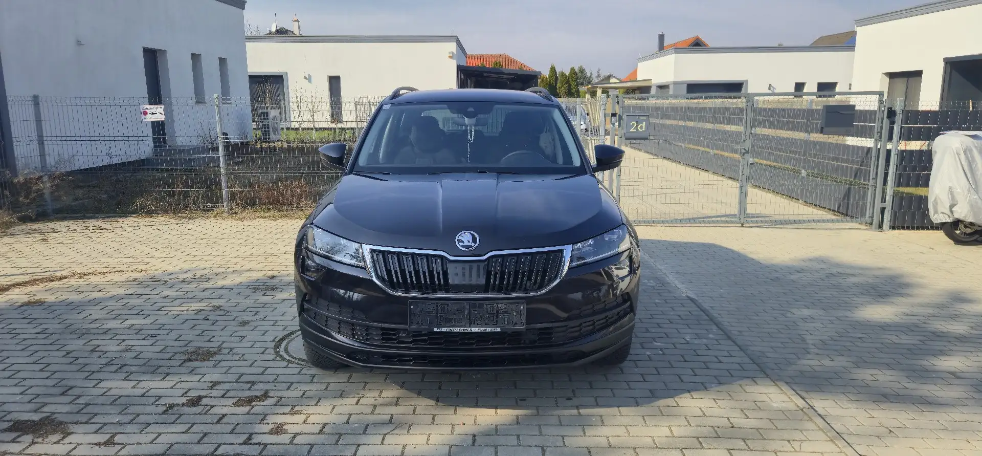 Skoda Karoq 1,5 TSI Style Limited - 1