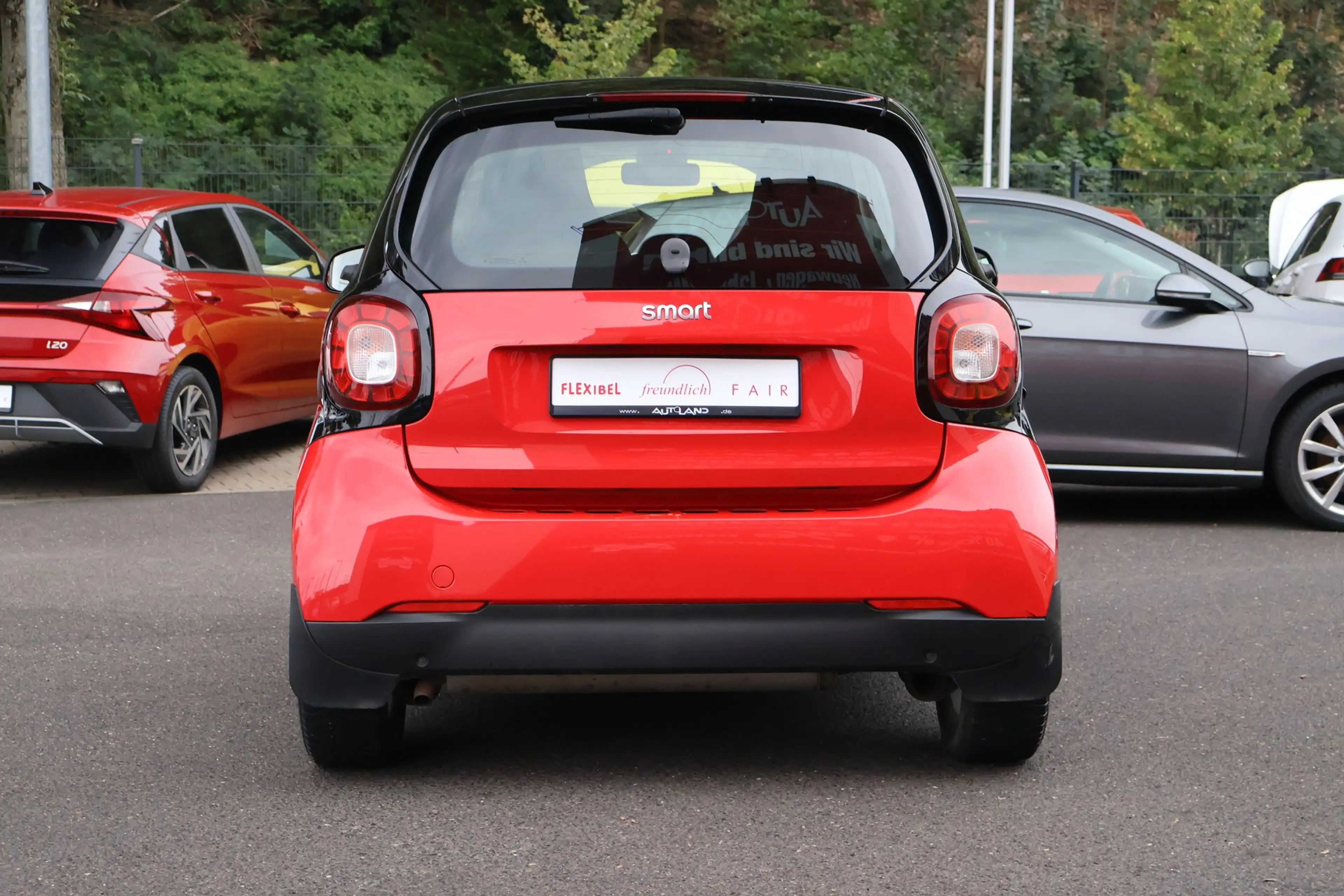 smart forTwo fortwo coupe 1.0 Basis Tempomat Sitzheizung USB — photo 3