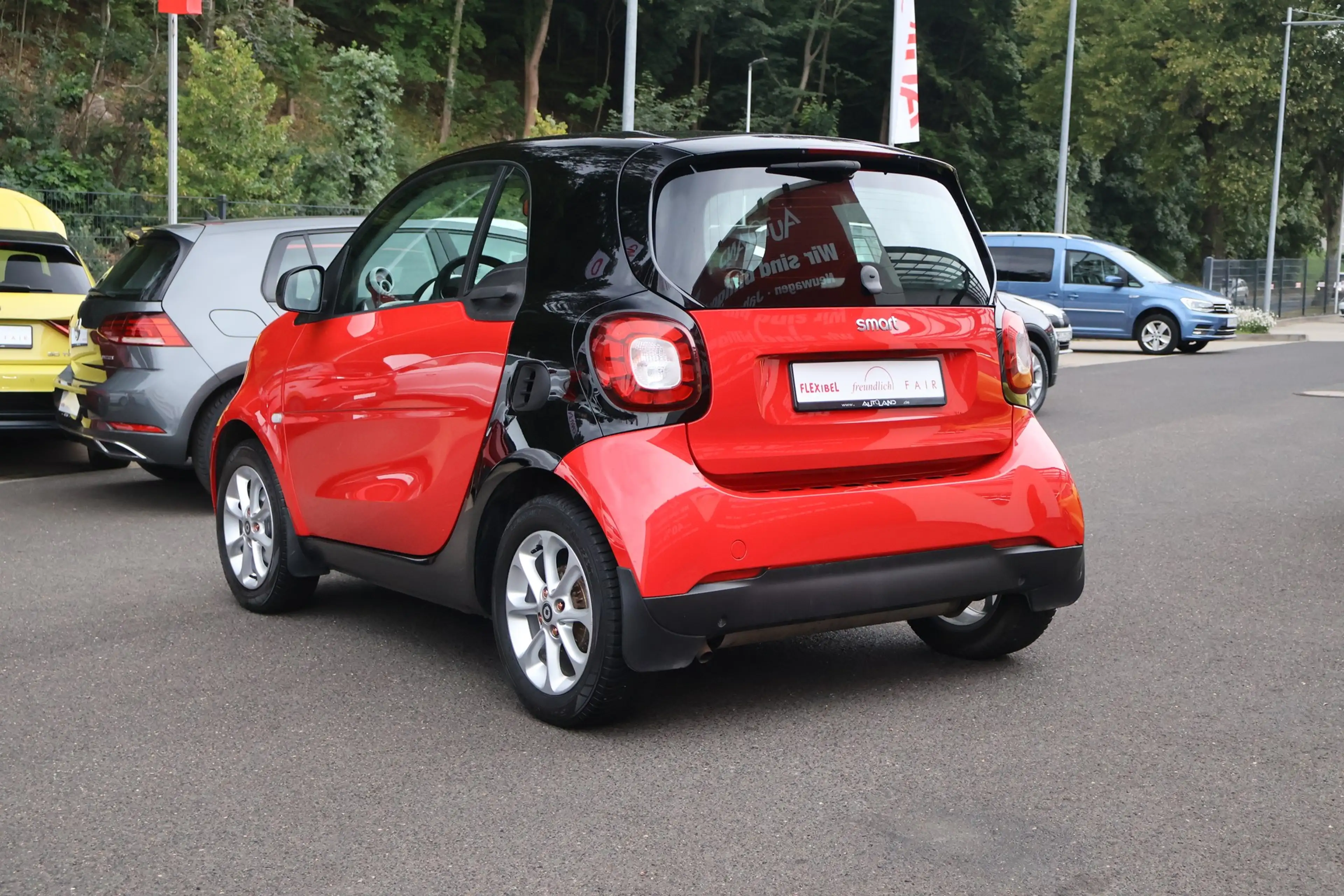 smart forTwo fortwo coupe 1.0 Basis Tempomat Sitzheizung USB — photo 2