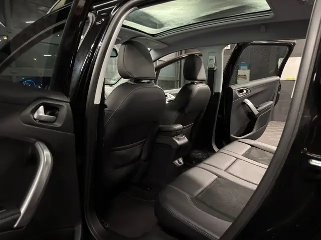 Peugeot 2008 view 10