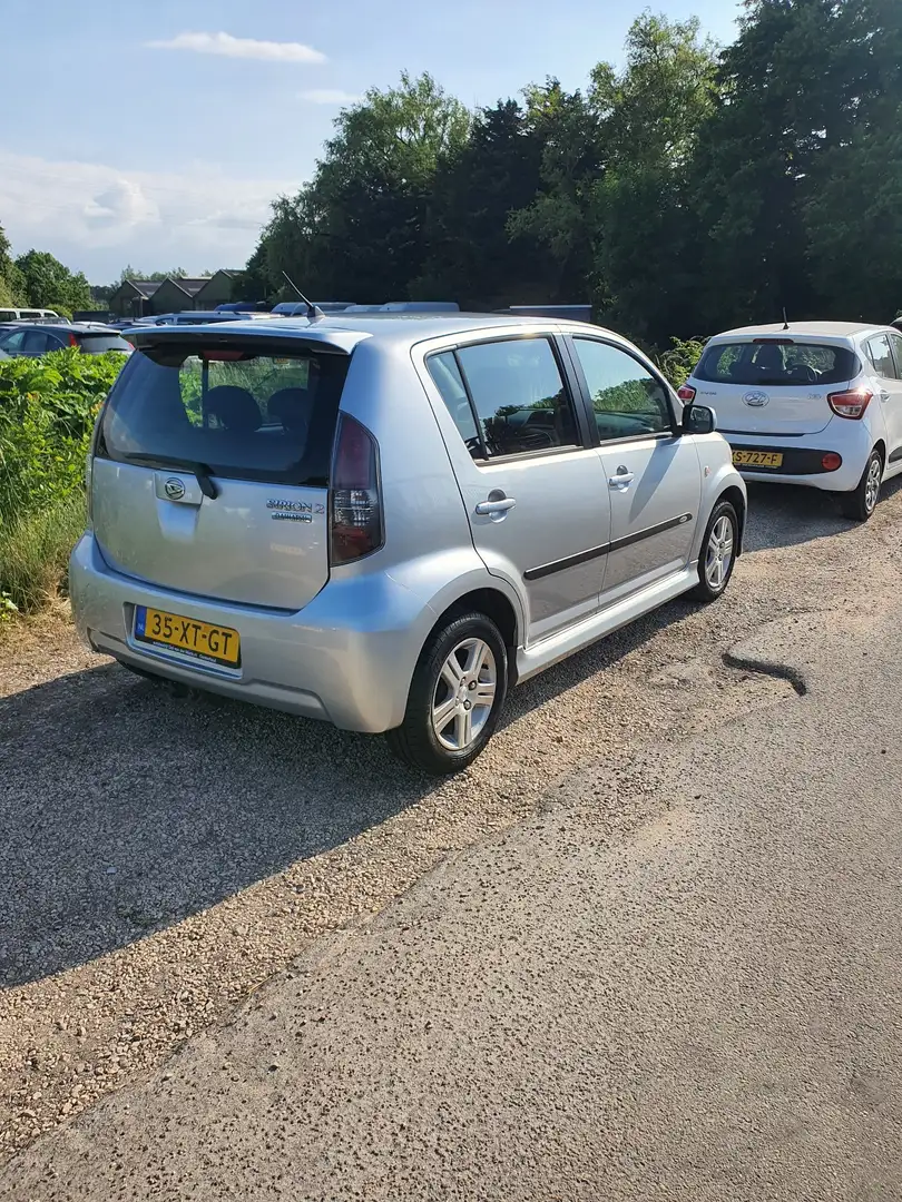 Daihatsu Sirion 1.3-16V Sport Stříbrná - 1