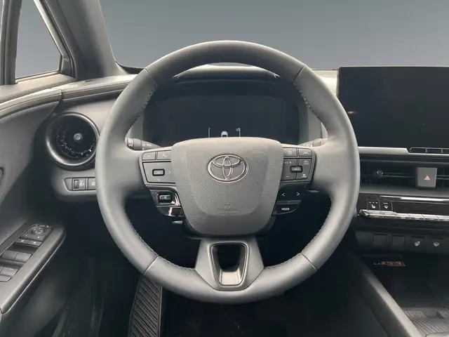Toyota C-HR view 11