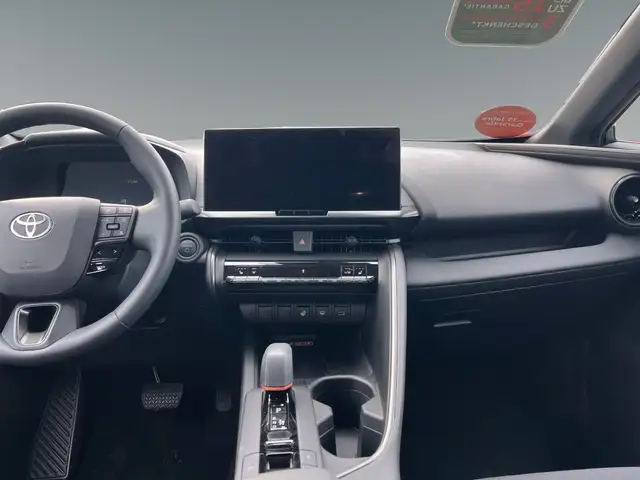 Toyota C-HR view 9