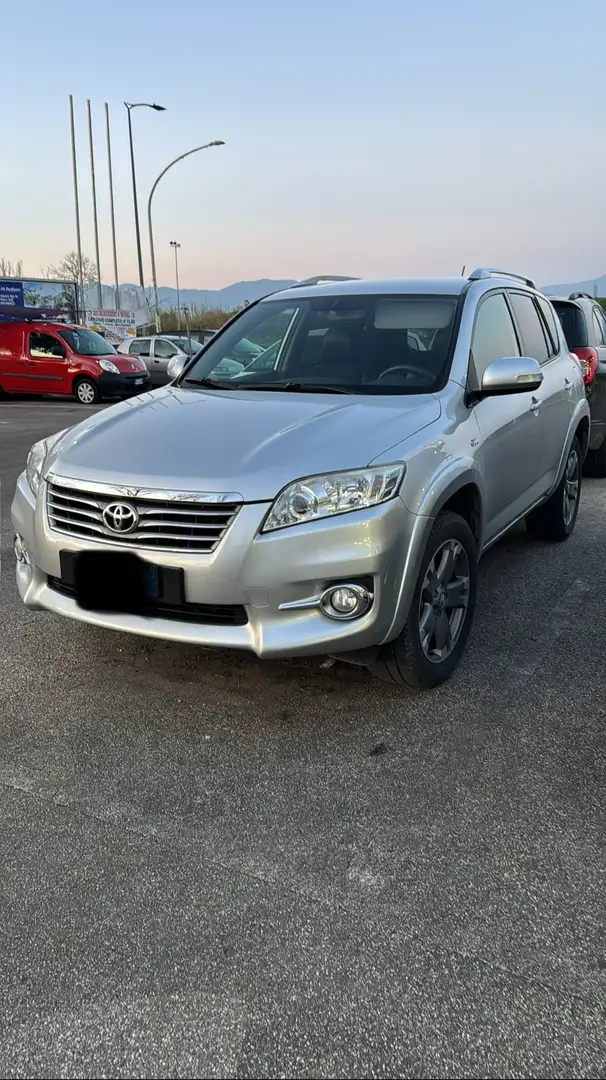Toyota RAV 4 RAV4 2.2 d-cat Luxury 150cv auto dpf my09 - 1