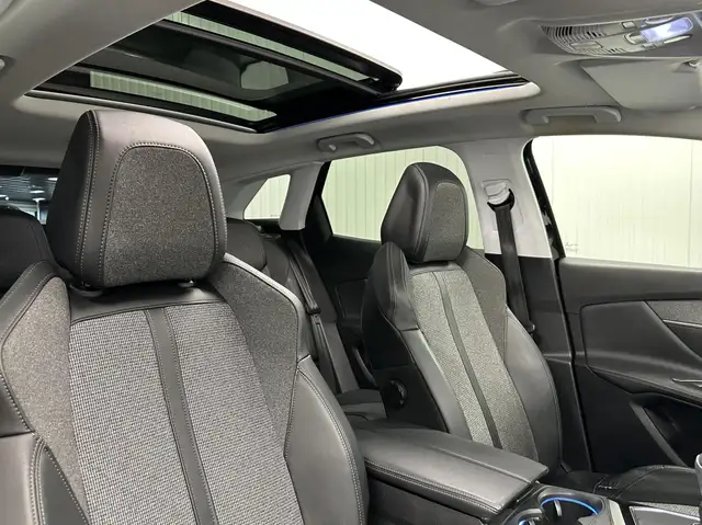 Peugeot 3008 view 12