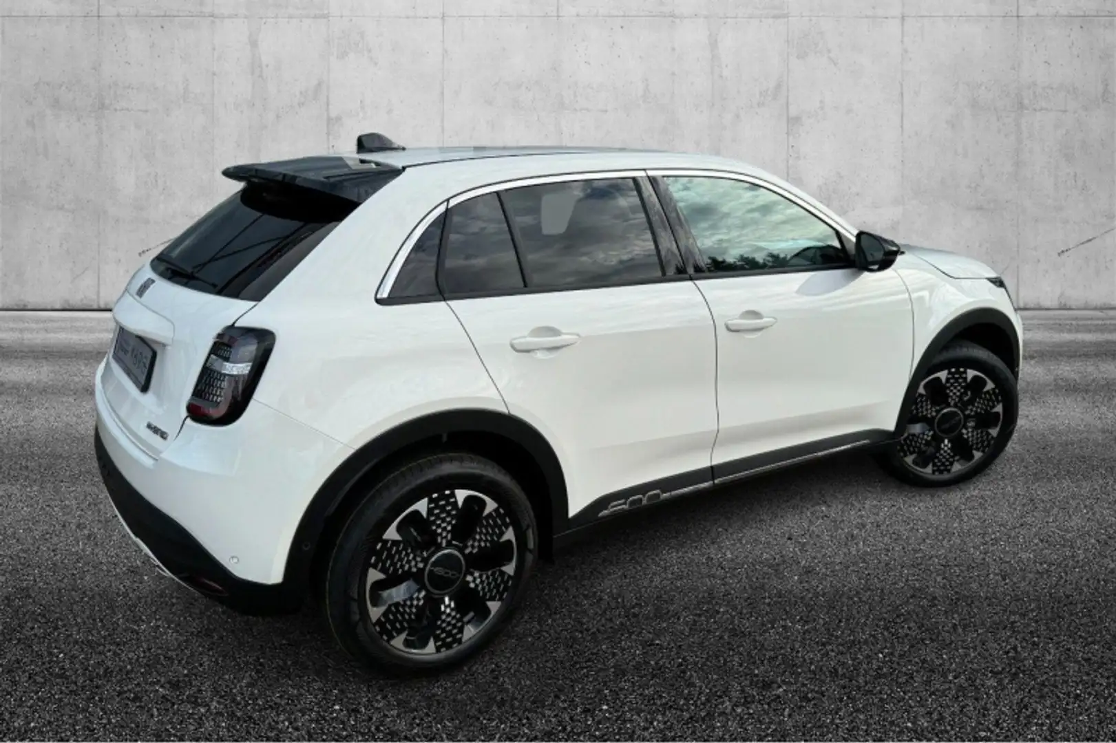 Fiat 600 Hybrid 100 CV DCT MHEV La Prima Nero - 2
