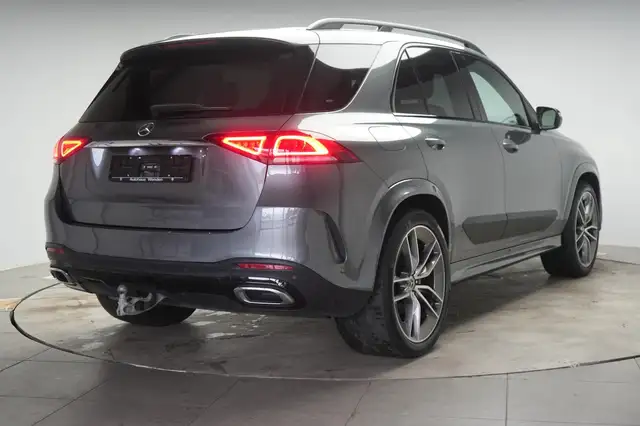 Mercedes-Benz GLE view 7