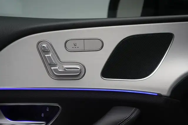 Mercedes-Benz GLE view 28