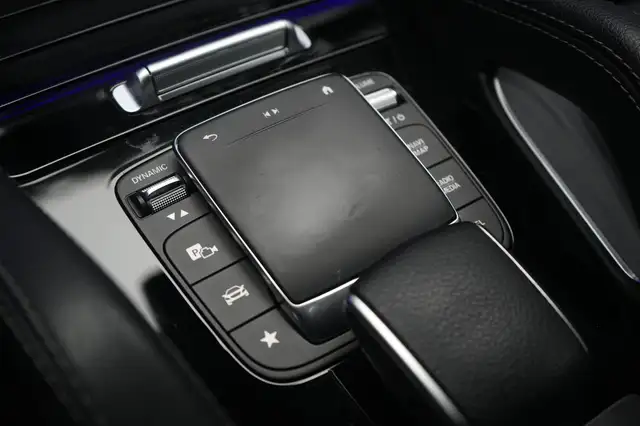 Mercedes-Benz GLE view 21