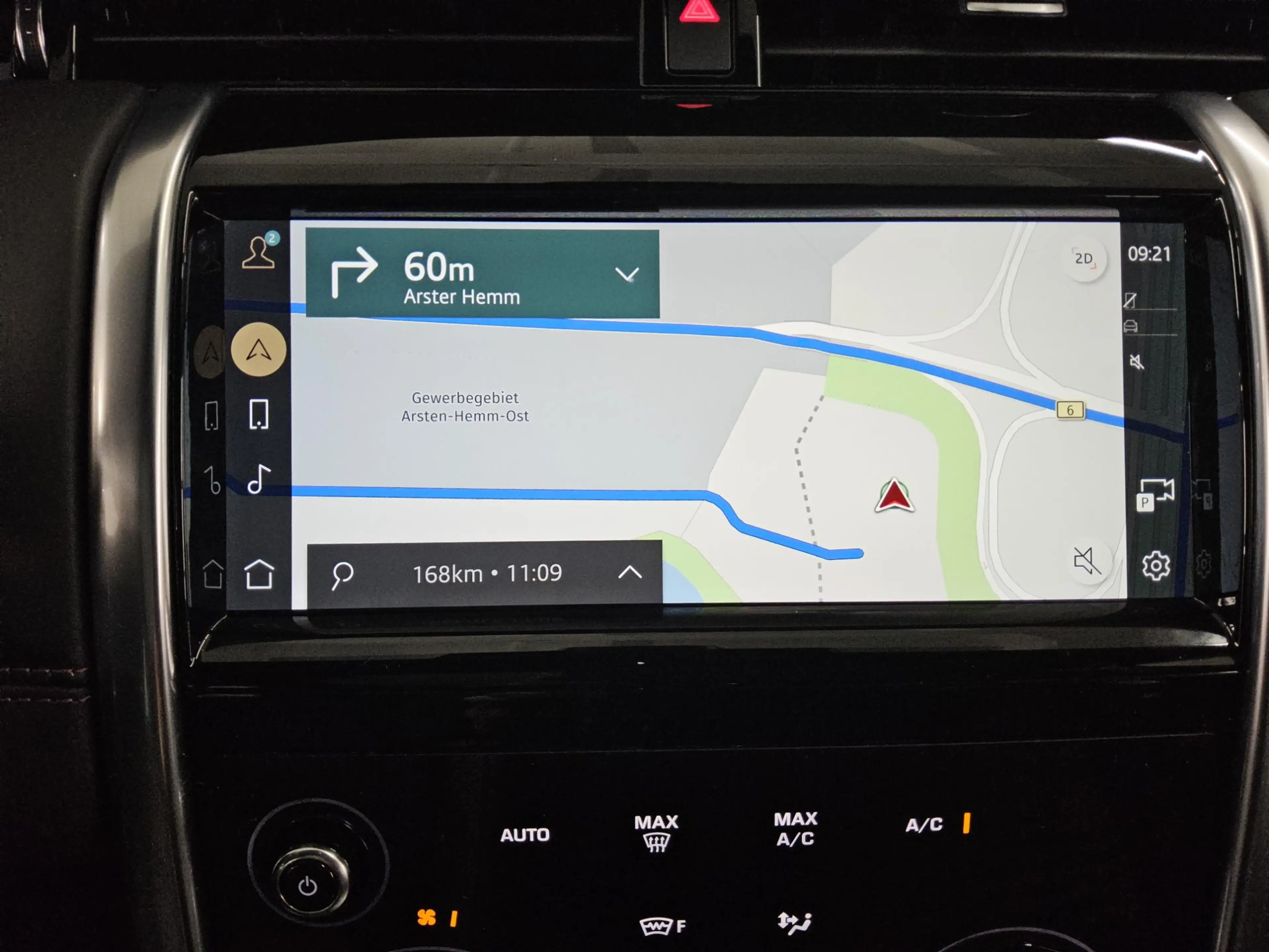 Land Rover Discovery Sport D200 AWD HSE R-Dynamic Navi Pano — photo 7