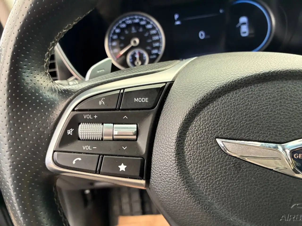 Genesis G70 снимка Genesis G70