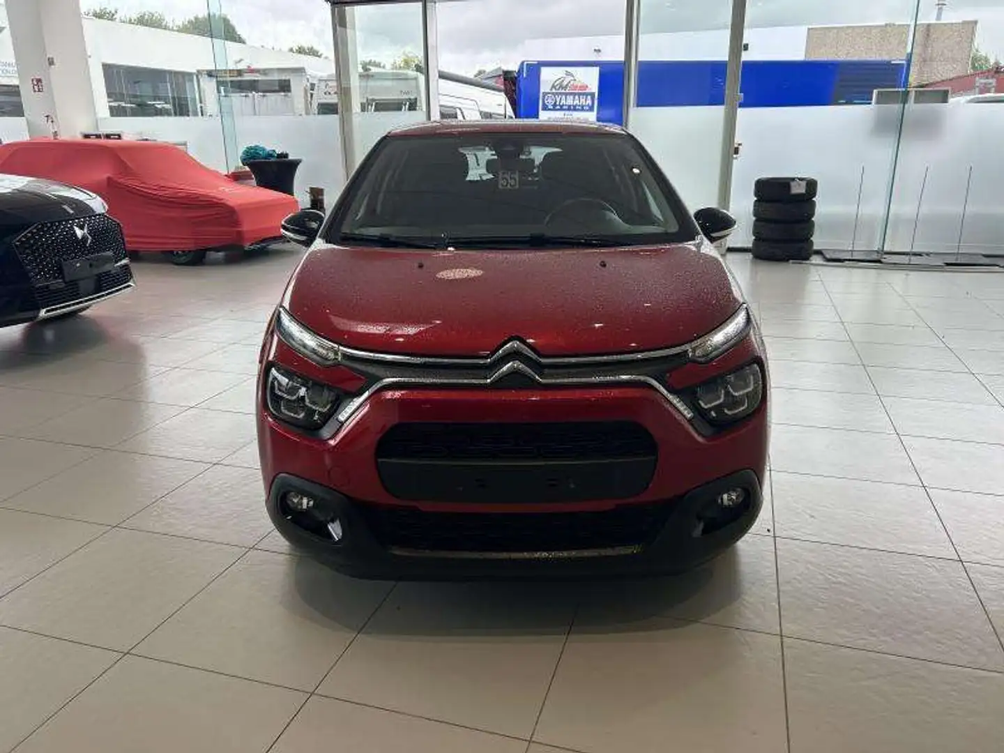 Citroen C3 Shine Rouge - 1