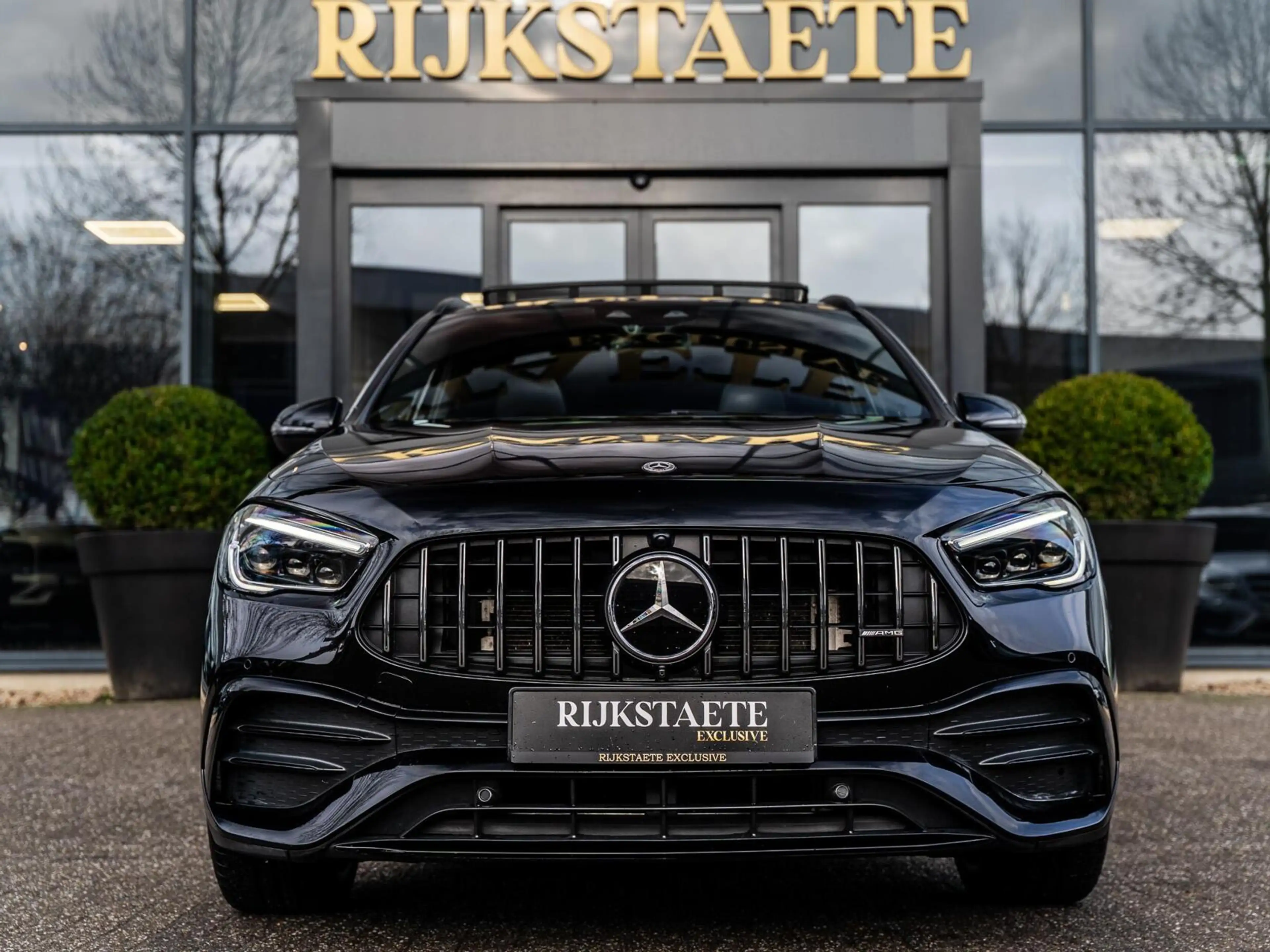 Mercedes-Benz GLA 35 AMG 4MATIC|PANO|SFEER|MEMORY|ACC|21'' — photo 3