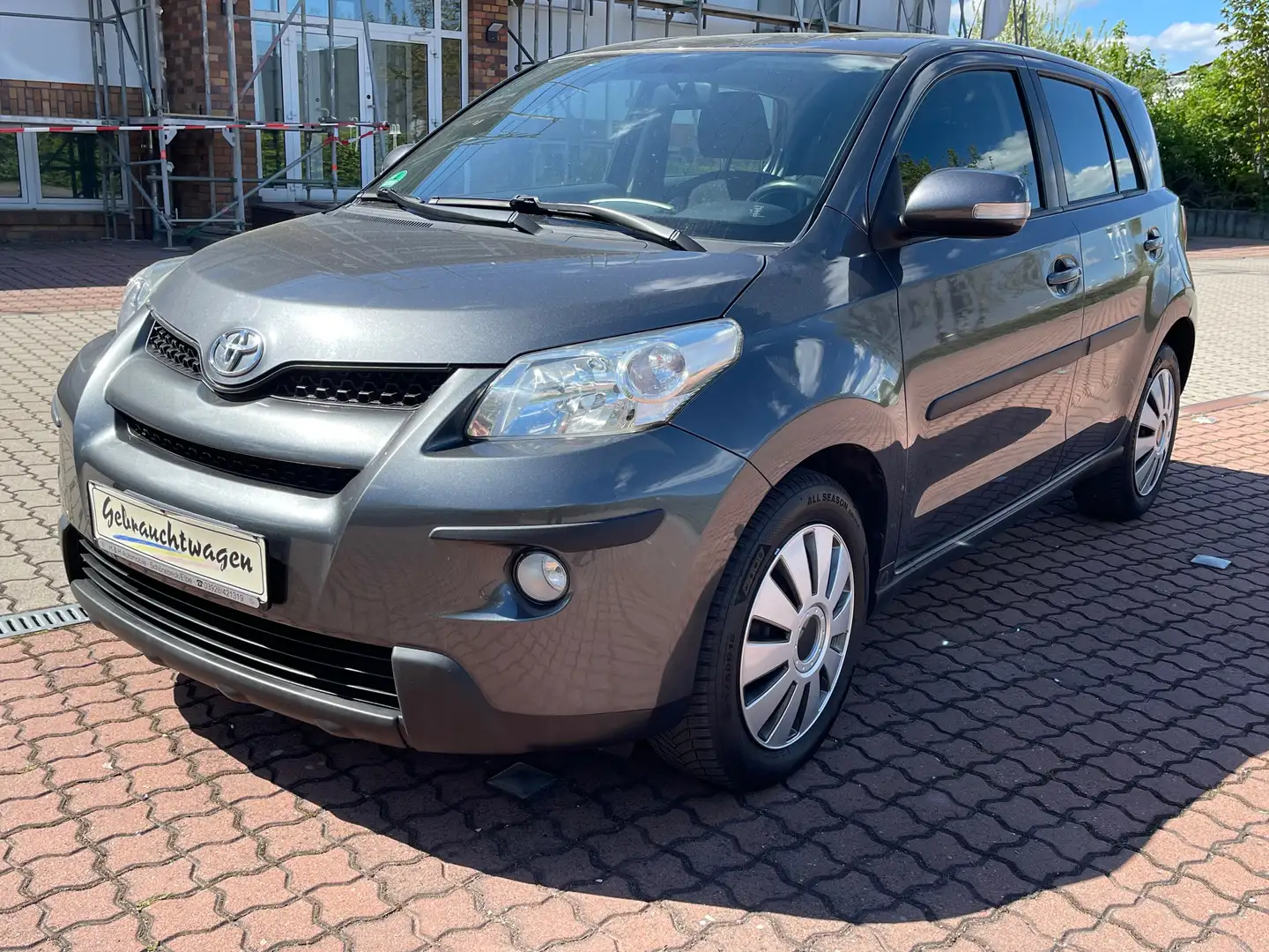 Toyota Urban Cruiser 1.4 D-4D 4x4 Trek Gri - 1