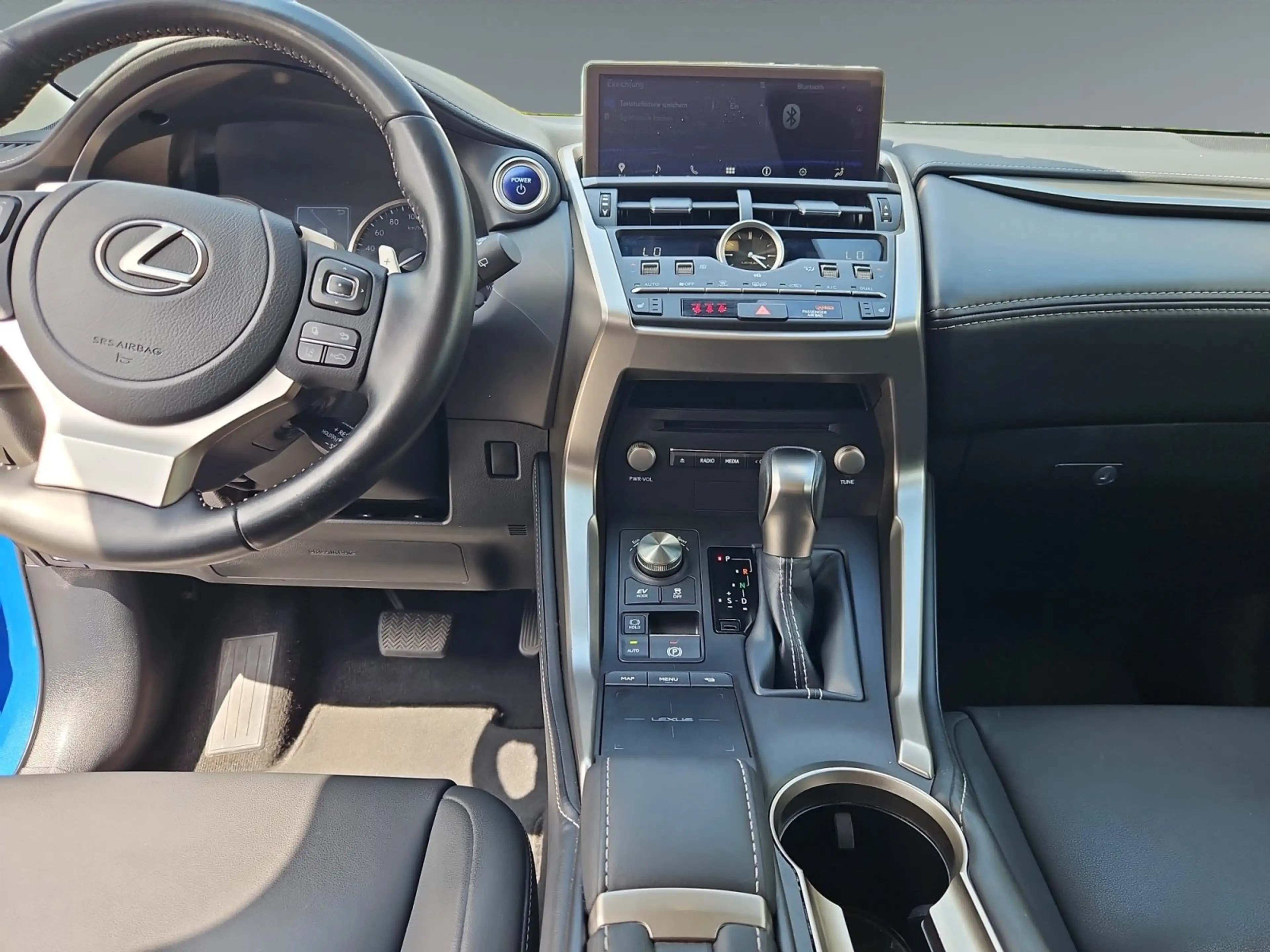 Lexus NX 300h Style Edition HYBRID/SHZ/KAMERA — photo 10