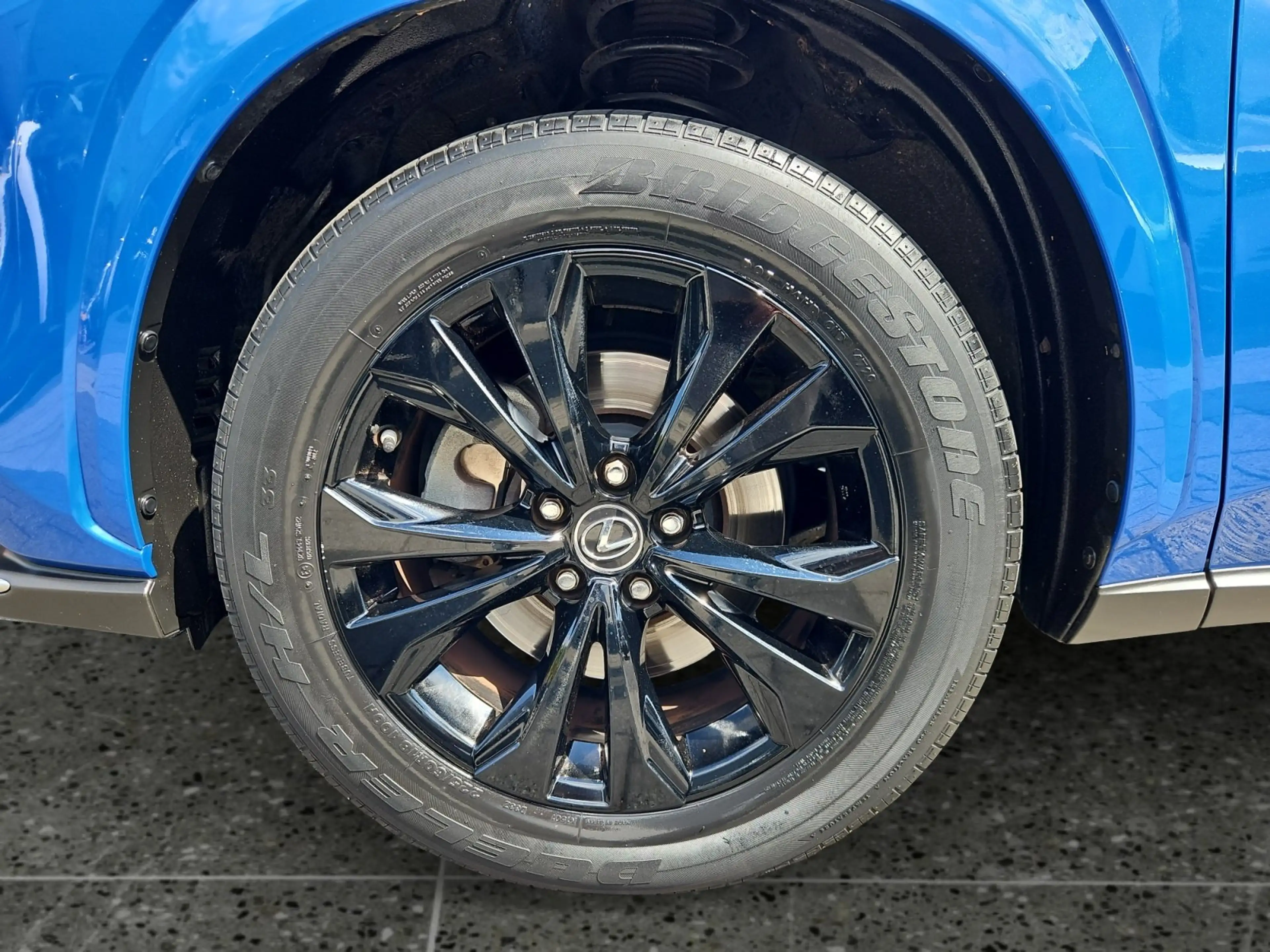 Lexus NX 300h Style Edition HYBRID/SHZ/KAMERA — photo 13