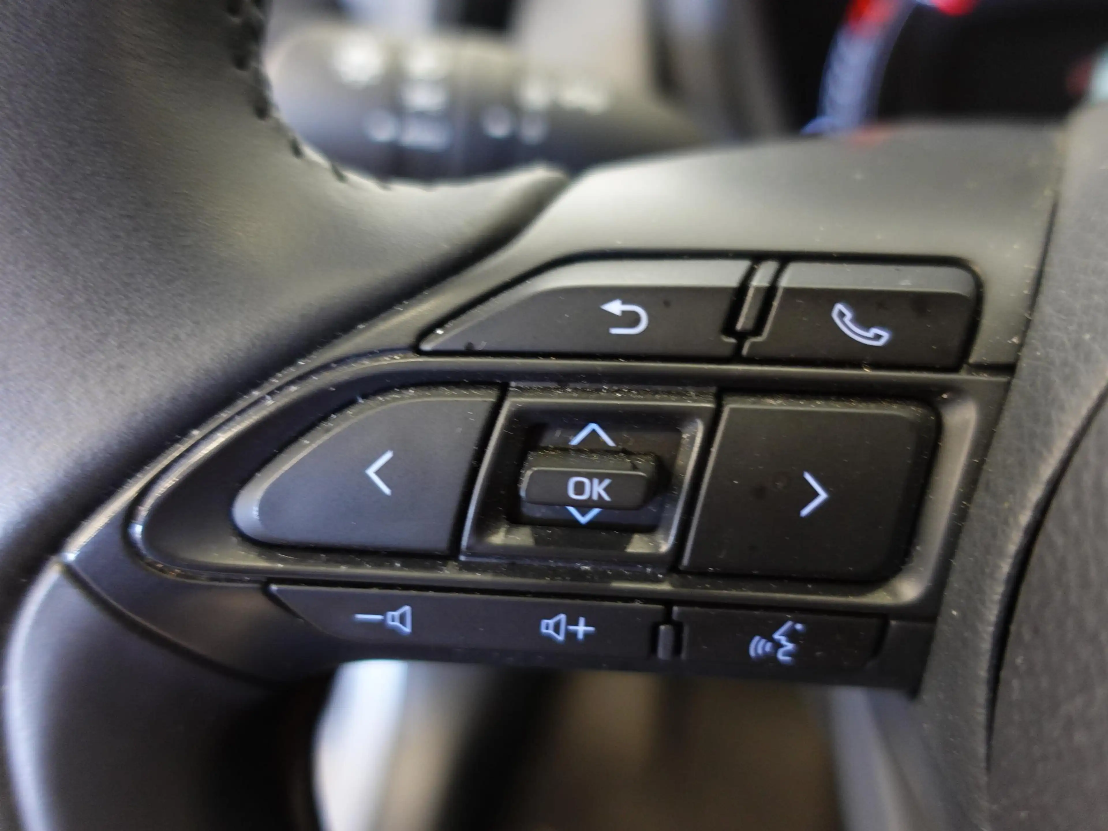 Toyota Aygo X 1.0 VVT-i S-CVT Automaat Play Airco Adaptive Cruis — photo 14