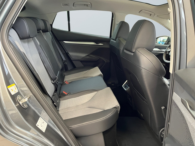 Skoda Enyaq Coupe Selection 85 PDC SpurH PDC AHK — photo 11