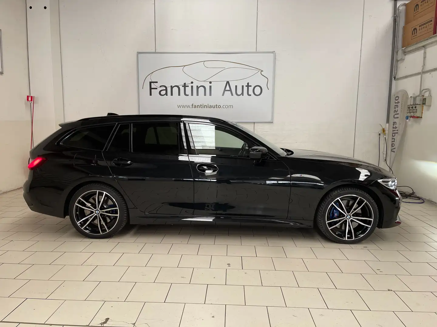 BMW 330 e xdrive Touring Msport auto-LEGGI SOTTO Zwart - 2