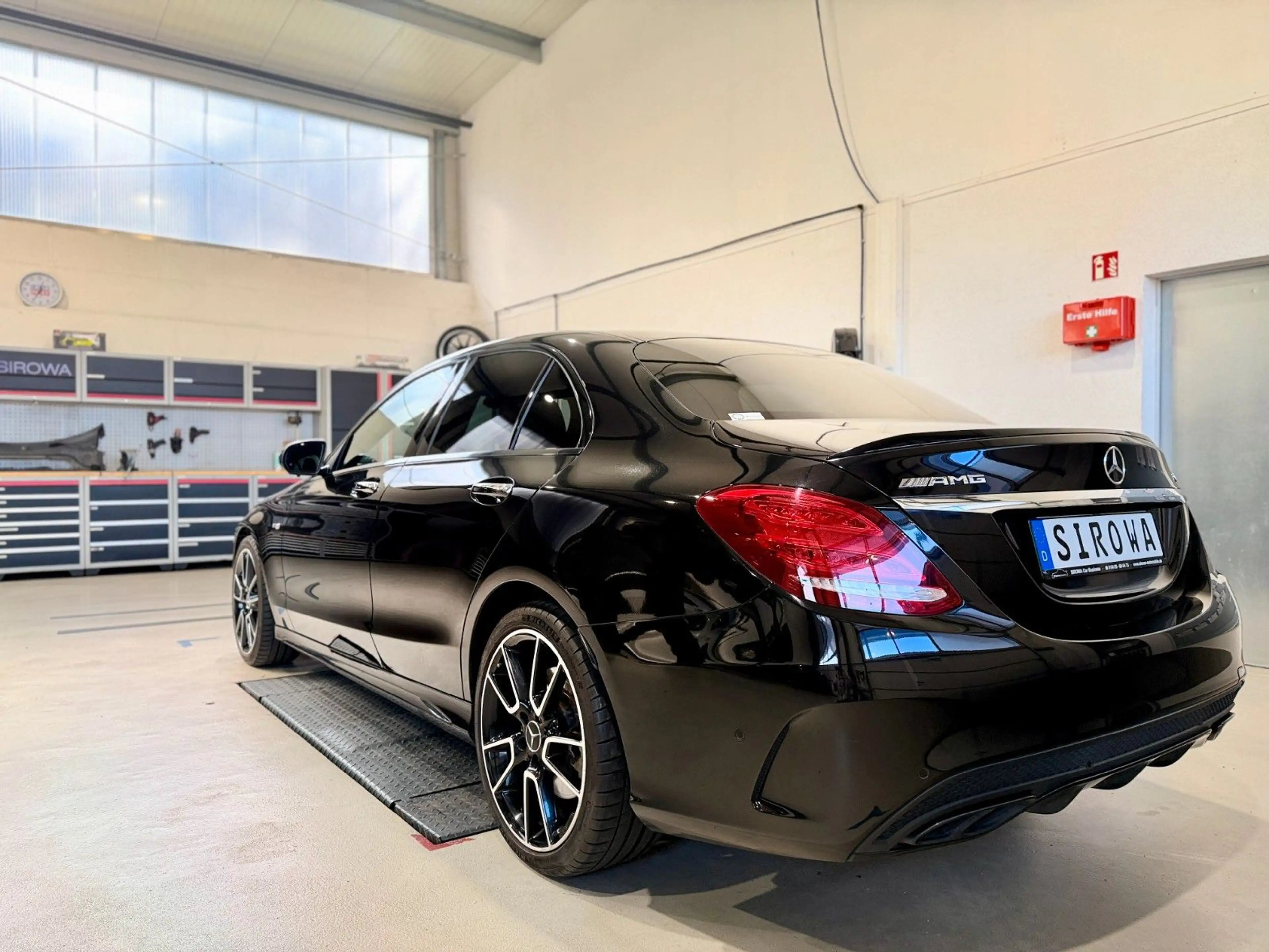 Mercedes-Benz C 43 AMG — photo 7