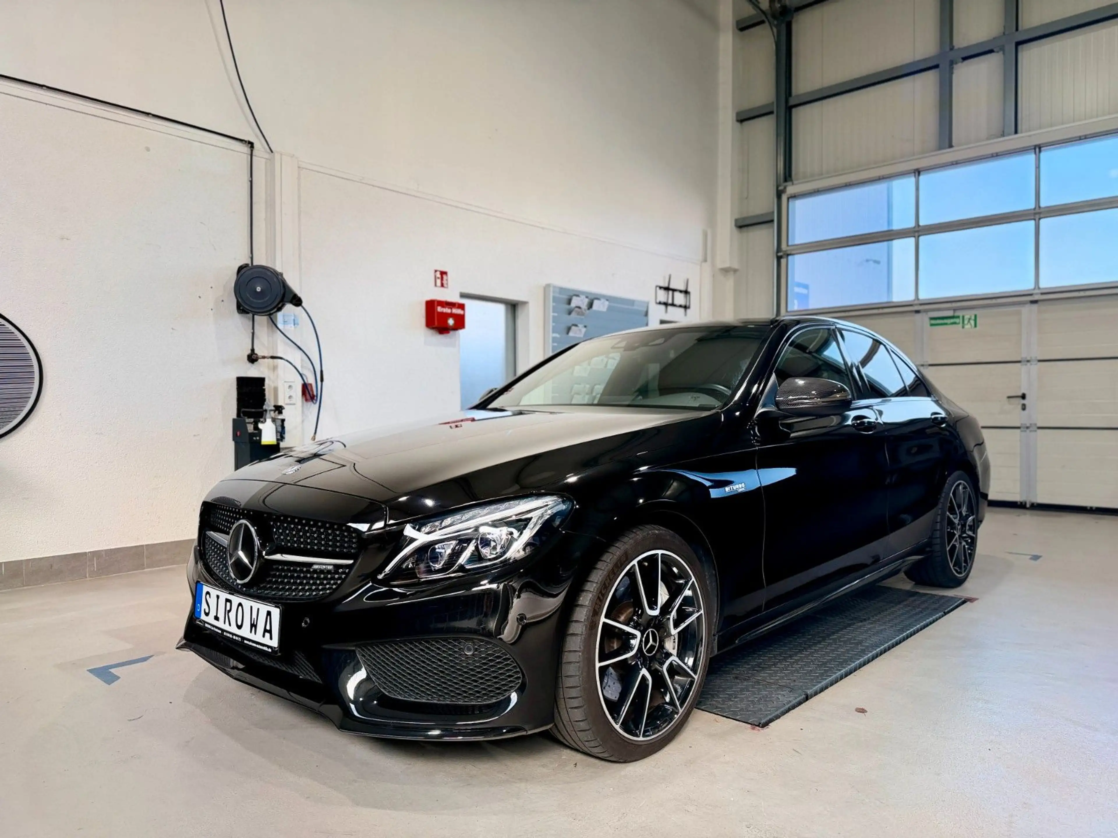 Mercedes-Benz C 43 AMG — photo 2