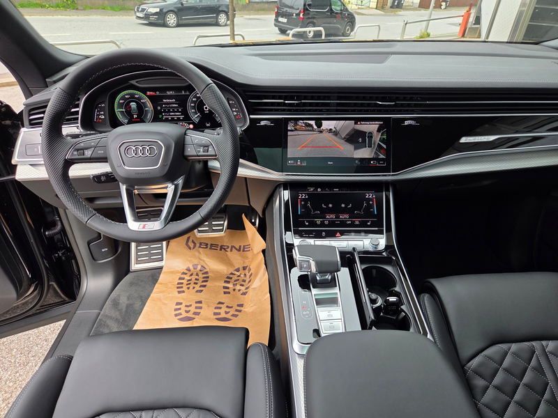 Audi Q8 TFSI e quattro 290 kW Megavoll Massage Lüftung — photo 11