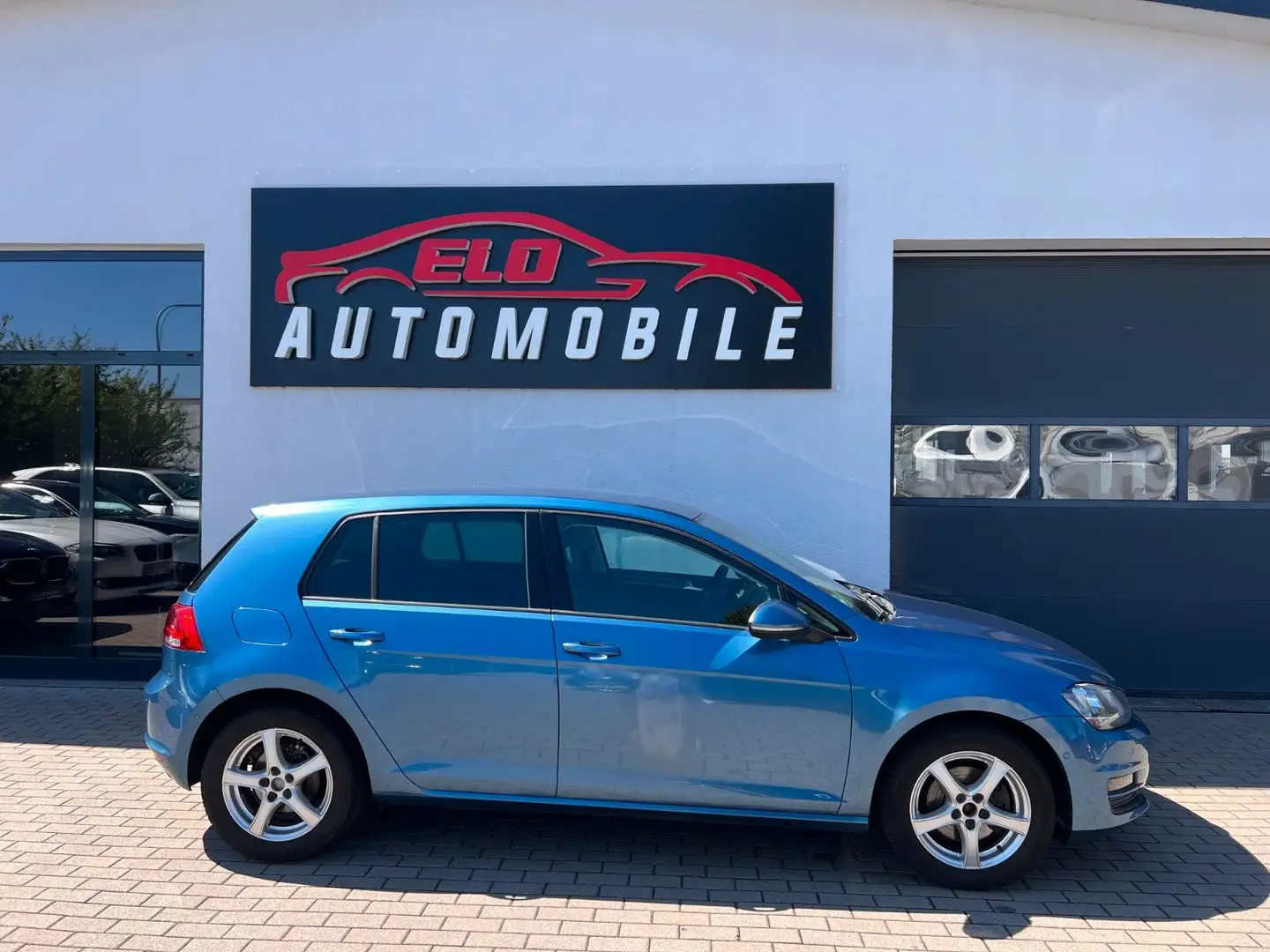 Volkswagen Golf VII Lim. Comfortline*Bi-Xenon*Sitzheizung Blau - 2