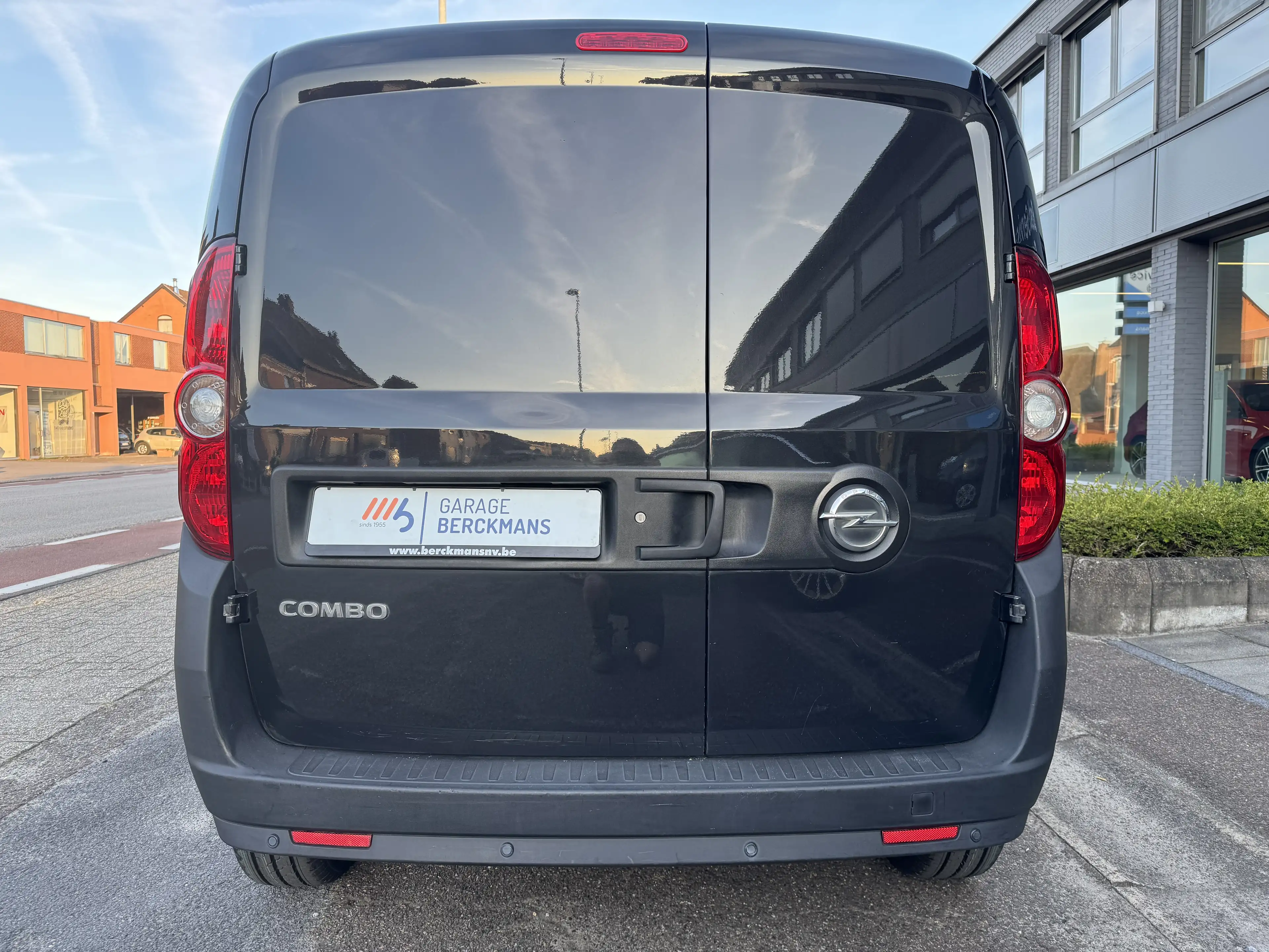 Opel Combo D Cargo 1.6CDTI 105PK — photo 4