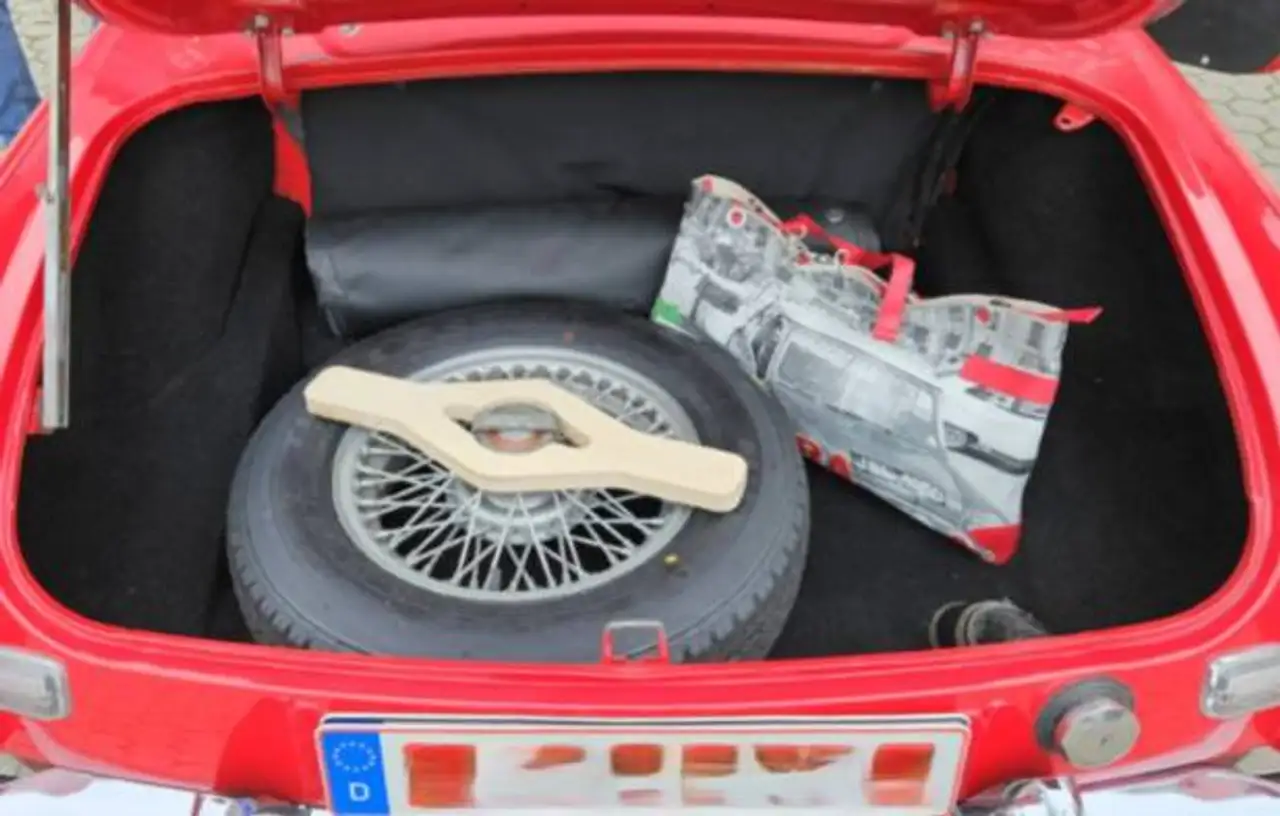 MG MGB Overdrive Chrom Roadster, foto 9