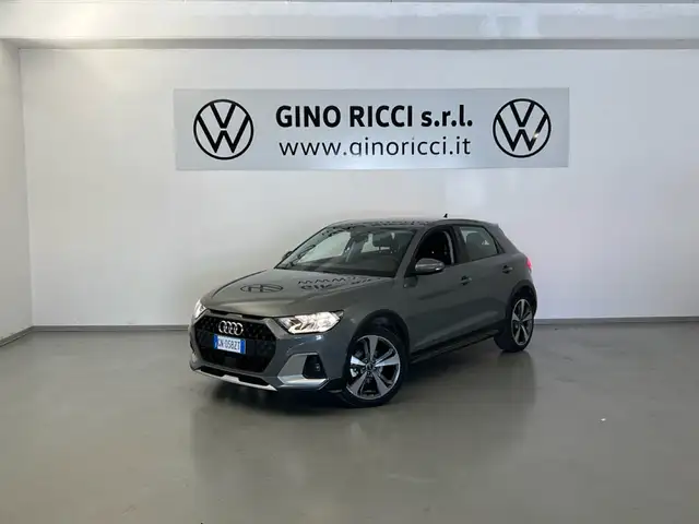 Audi A1 Allstreet 25 TFSI Business