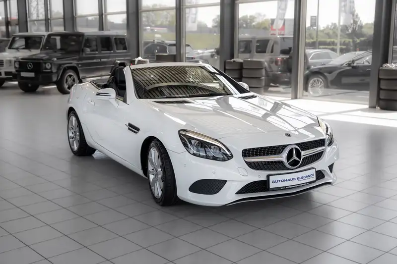 Annonce voiture d'occasion Mercedes-Benz SLC 300 - CARADIZE