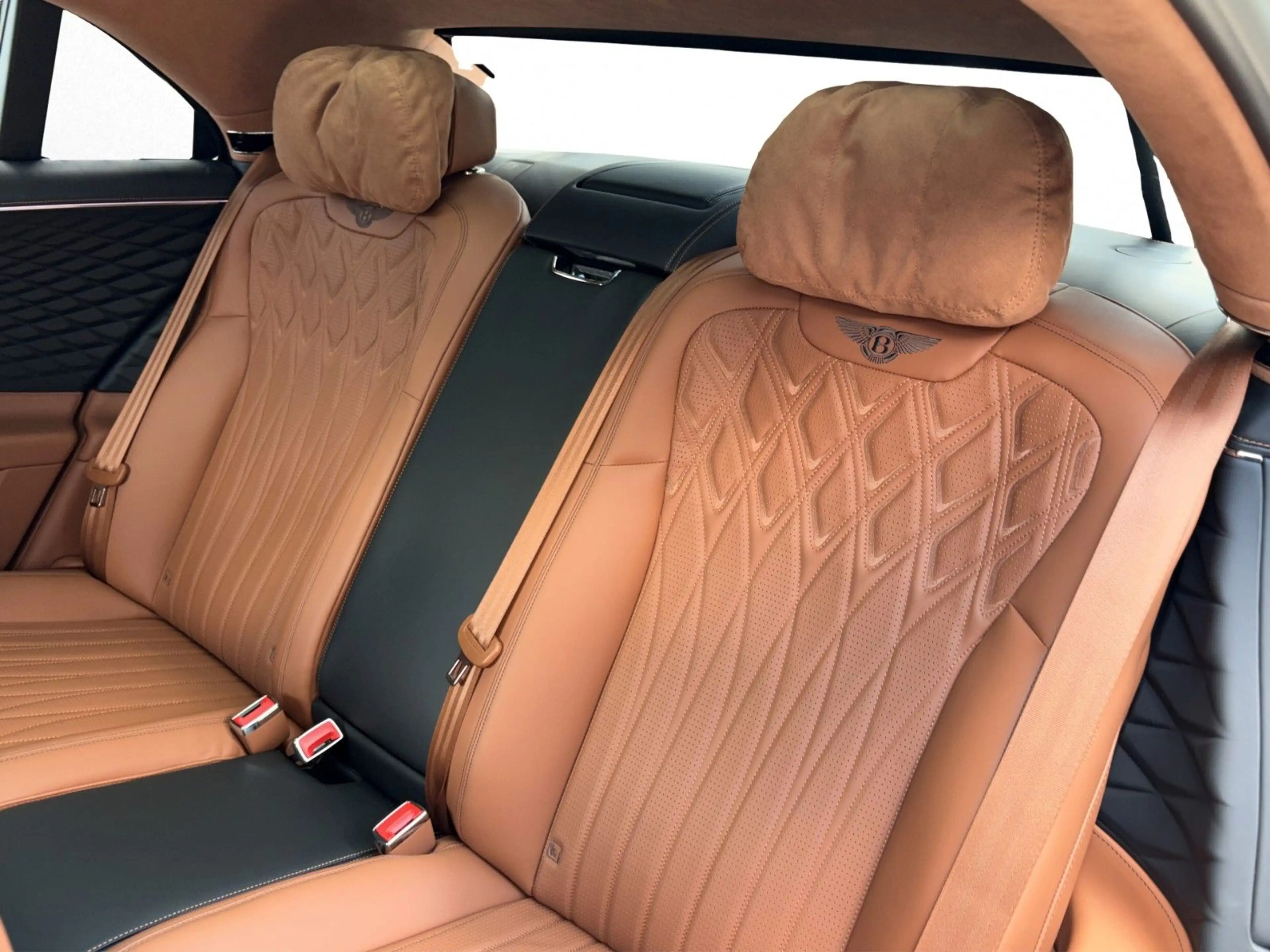 Bentley Flying Spur Azure — photo 11