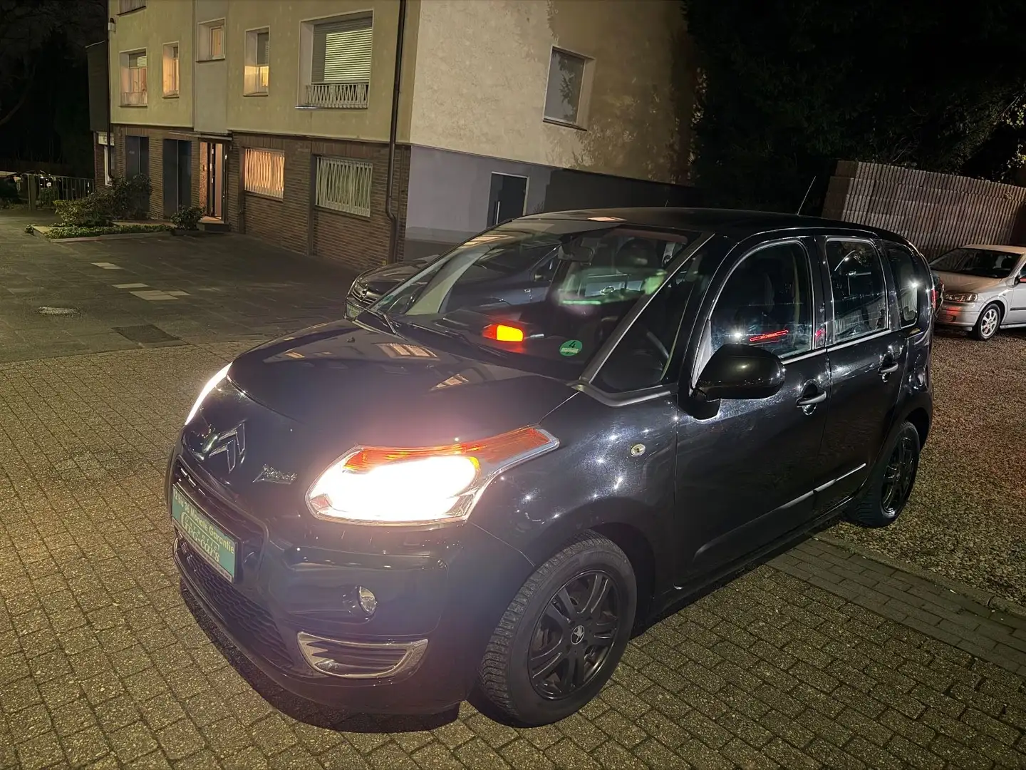 Citroen C3 Picasso Tendance*TÜV NEU*KLIMA*SEHR SAUBER* Schwarz - 1