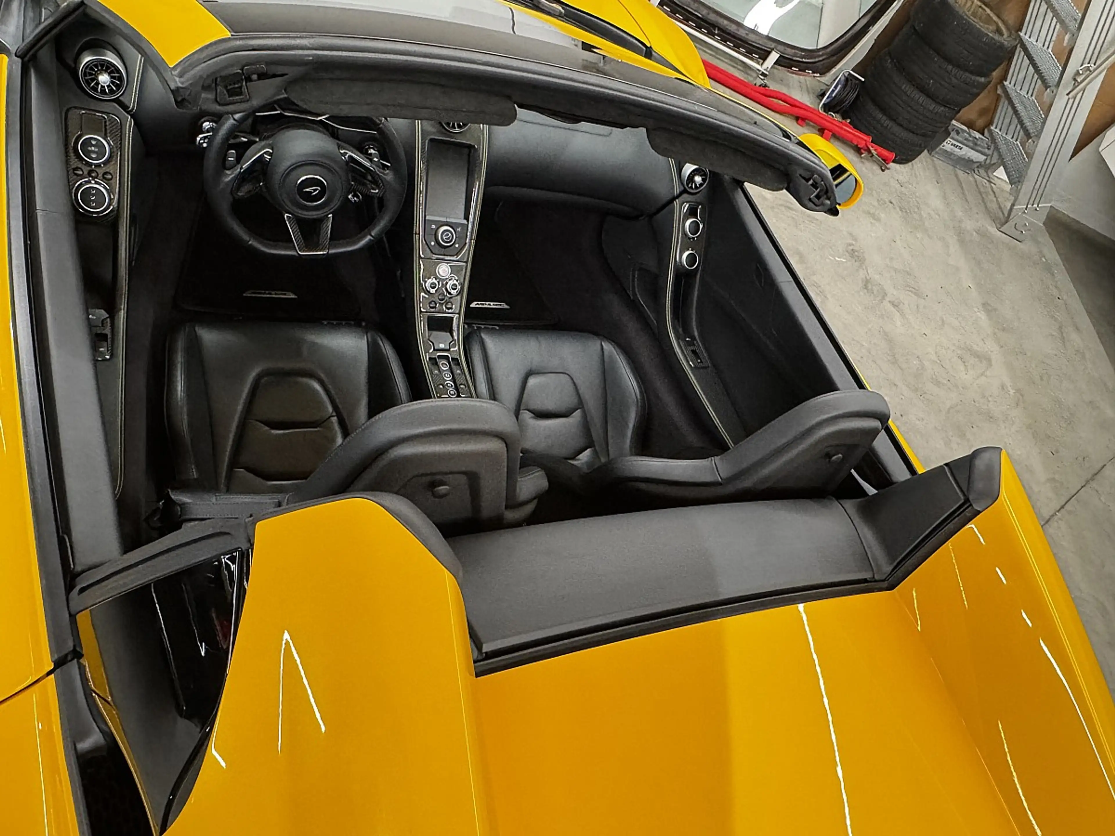 McLaren MP4-12C Spider MSO Exportpreis 139.990 1 Besitz Sammler... — photo 13