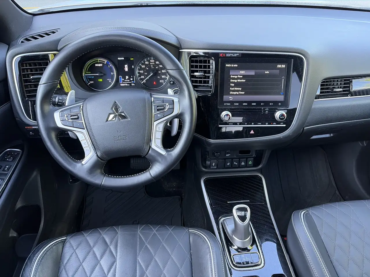 Mitsubishi Outlander снимка Mitsubishi Outlander