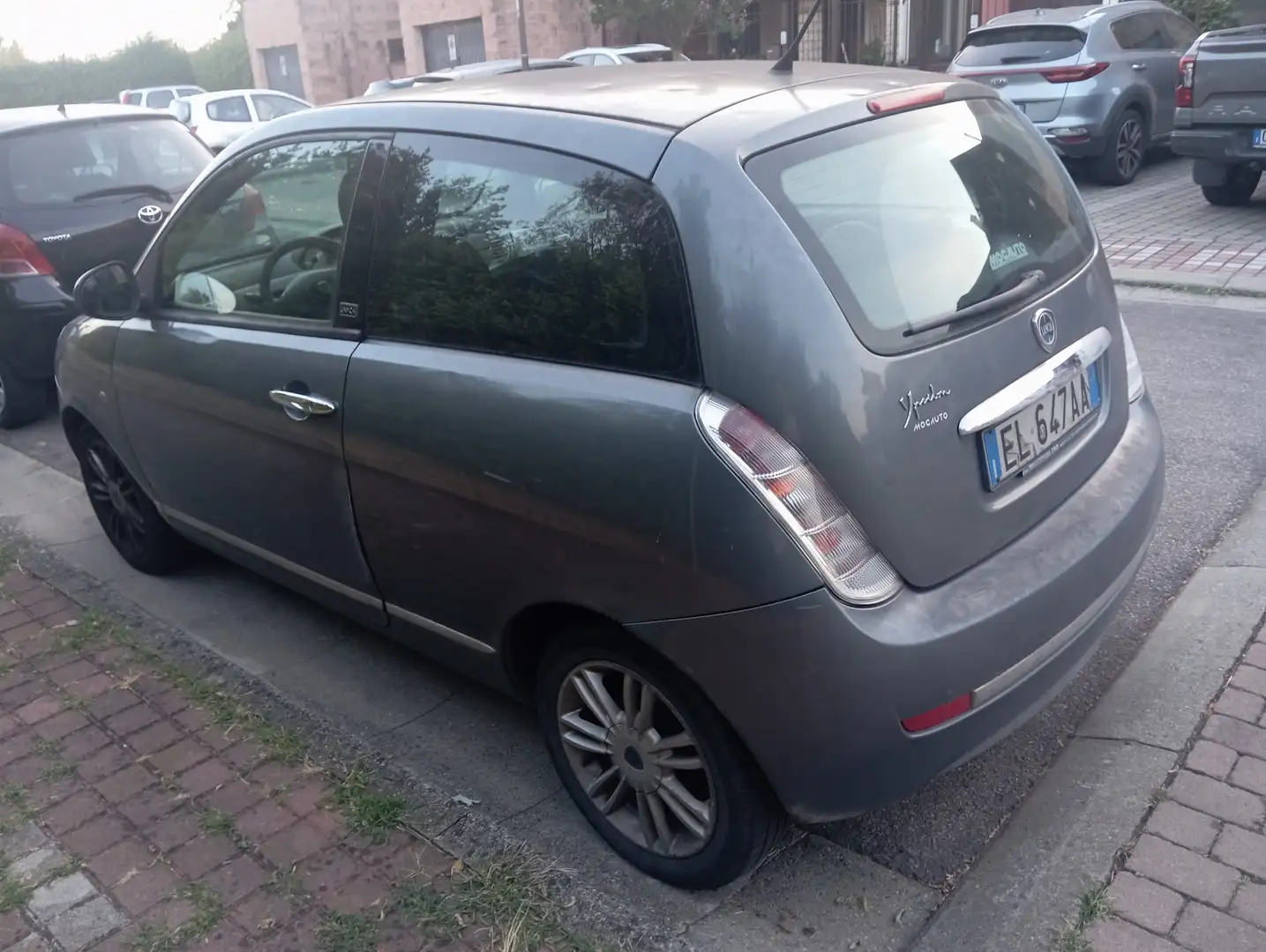 Lancia Ypsilon 1.4 8v Unyca ecochic Gpl - 2