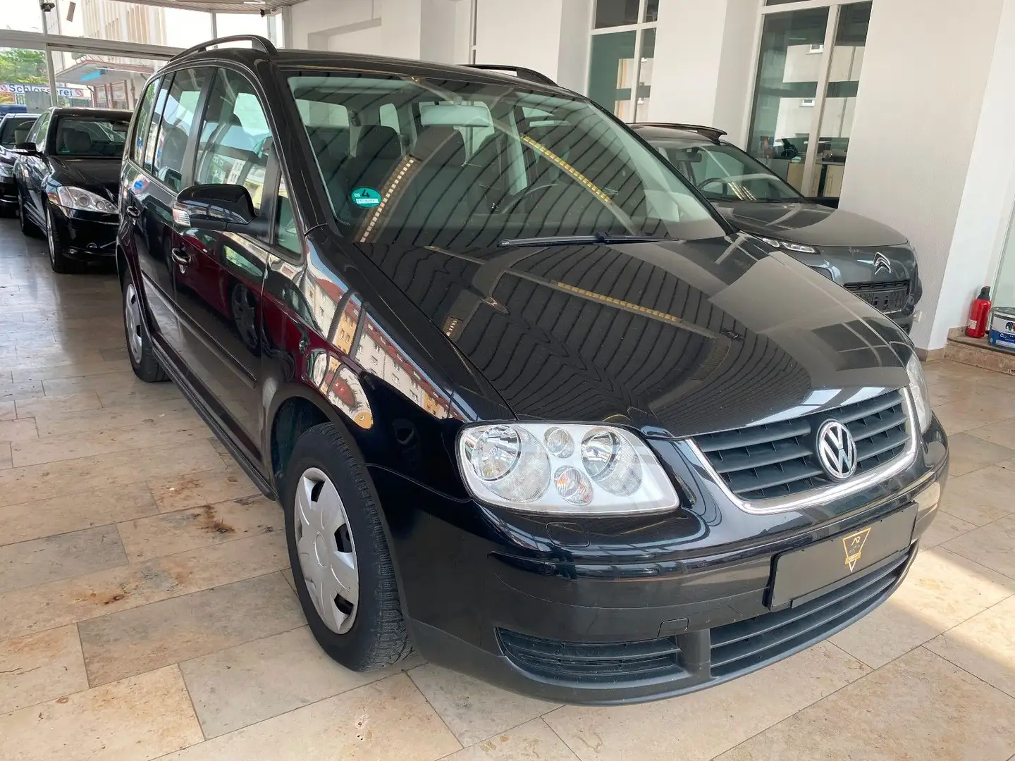 Volkswagen Touran /1. Hand/Autm./126tkm/Klima/SHZ/ Noir - 2