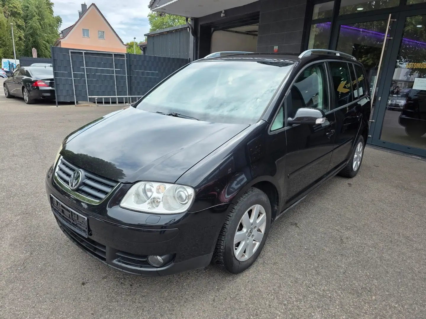 Volkswagen Touran Highline 7.Sitzer Sitzheizung Klima AHK Schwarz - 1
