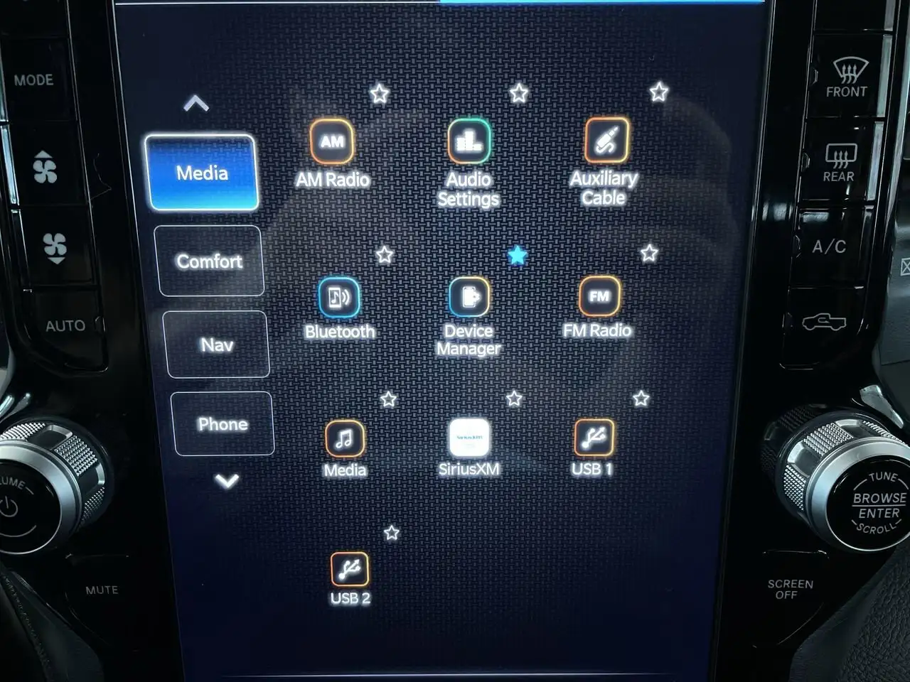 RAM 1500 снимка RAM 1500