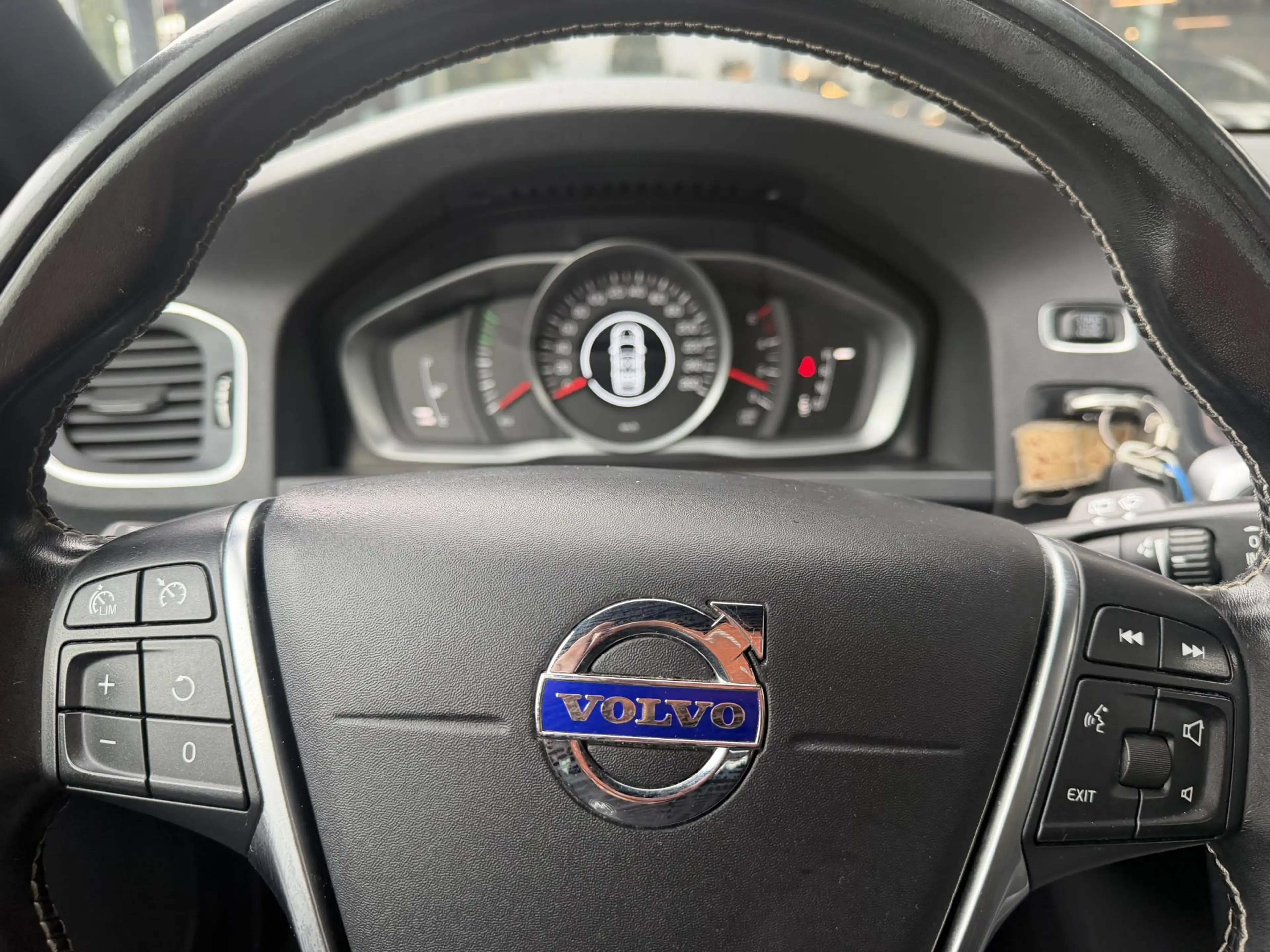 Volvo V60 2.0 D2 Polar+ Dynamic AUTOMAAT | LEDER | NAVIAGTIE — photo 10