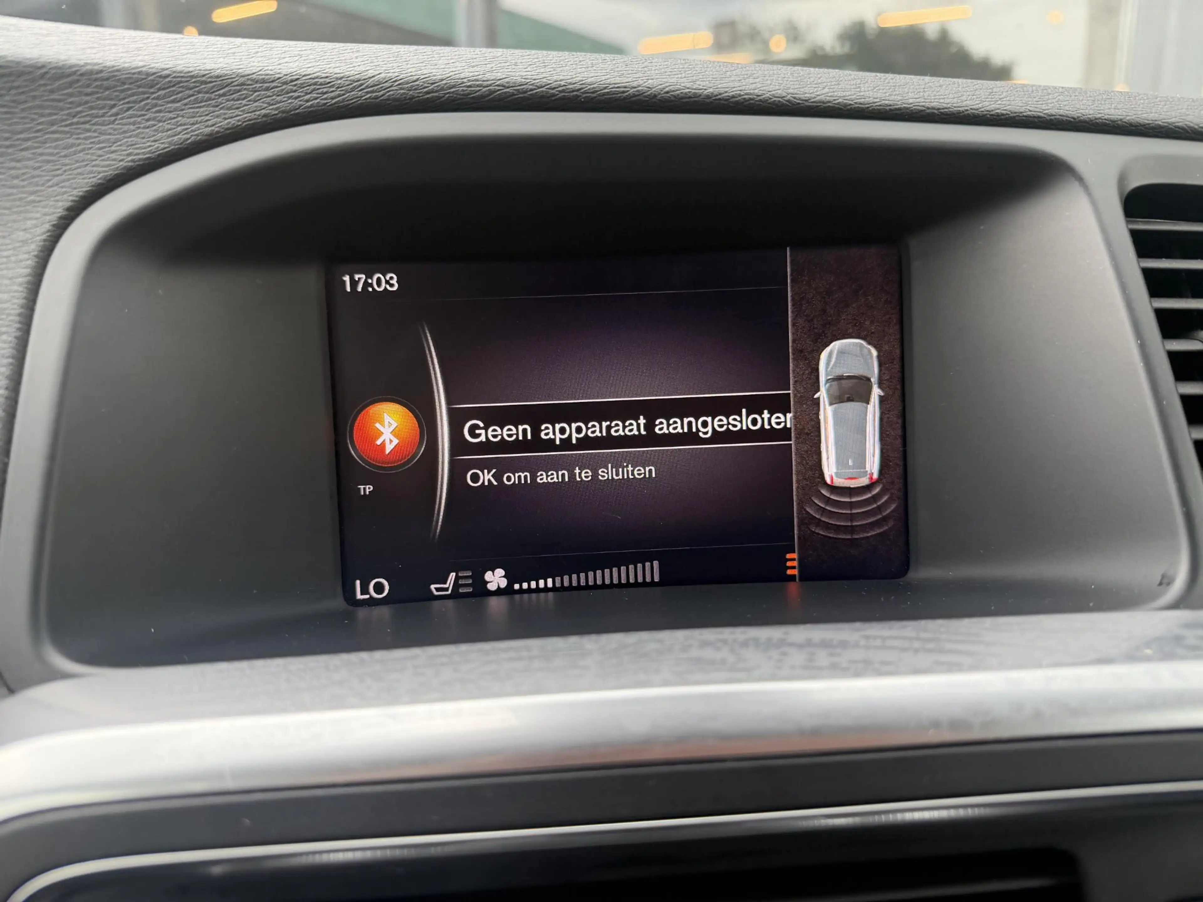 Volvo V60 2.0 D2 Polar+ Dynamic AUTOMAAT | LEDER | NAVIAGTIE — photo 15