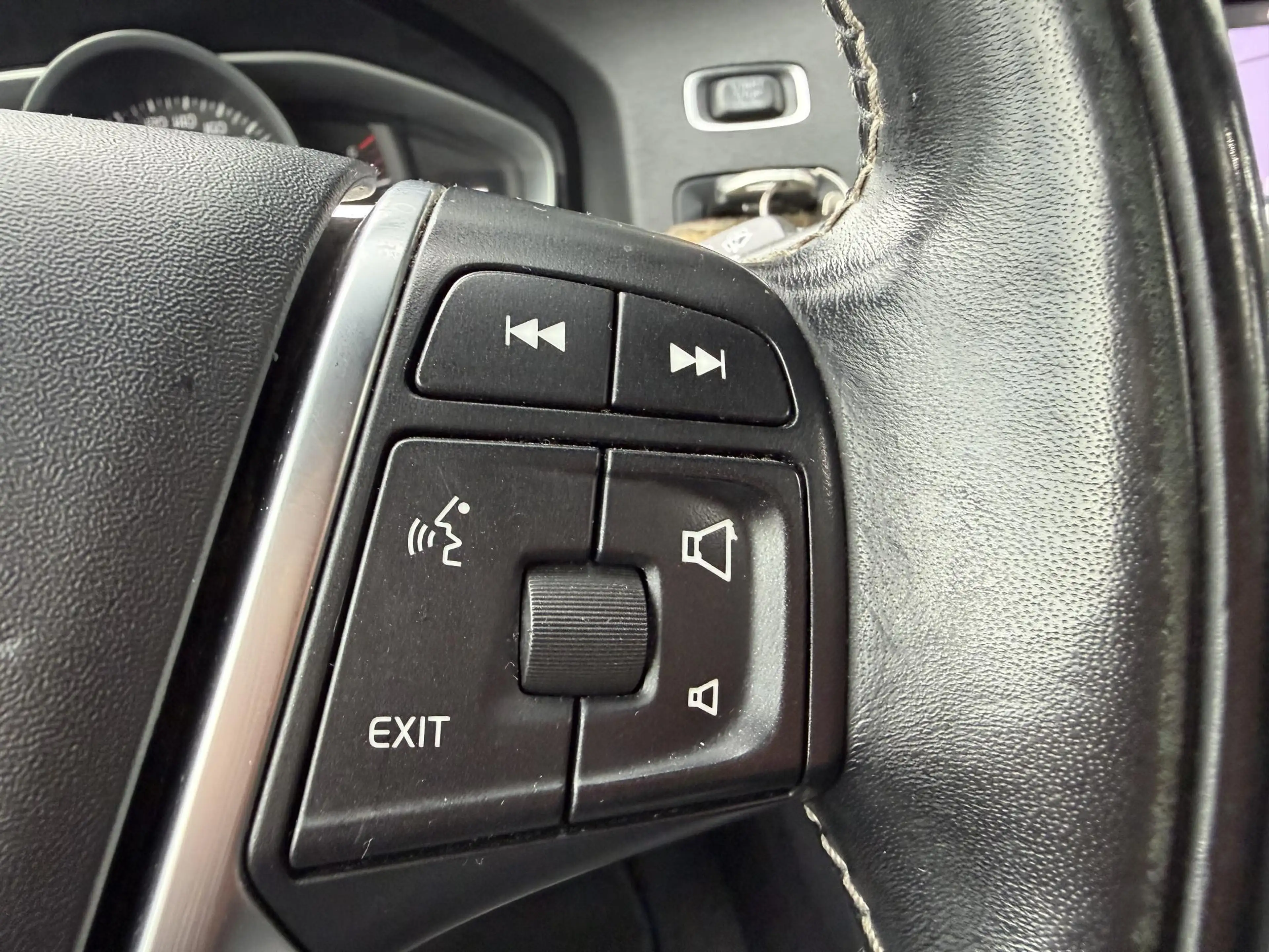 Volvo V60 2.0 D2 Polar+ Dynamic AUTOMAAT | LEDER | NAVIAGTIE — photo 12