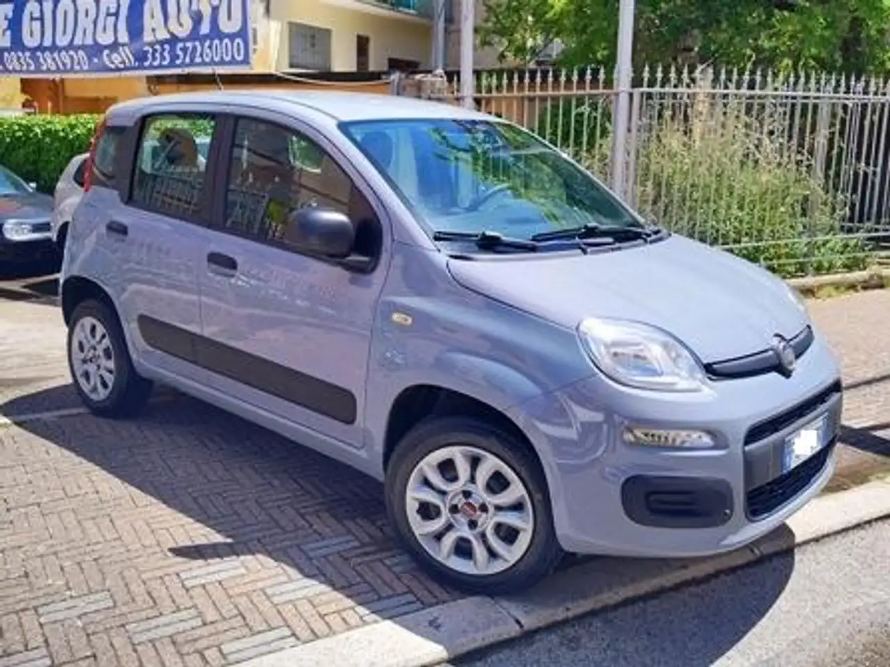 Fiat Panda Panda III 0.9 t.air t. natural power — photo 1 of 15