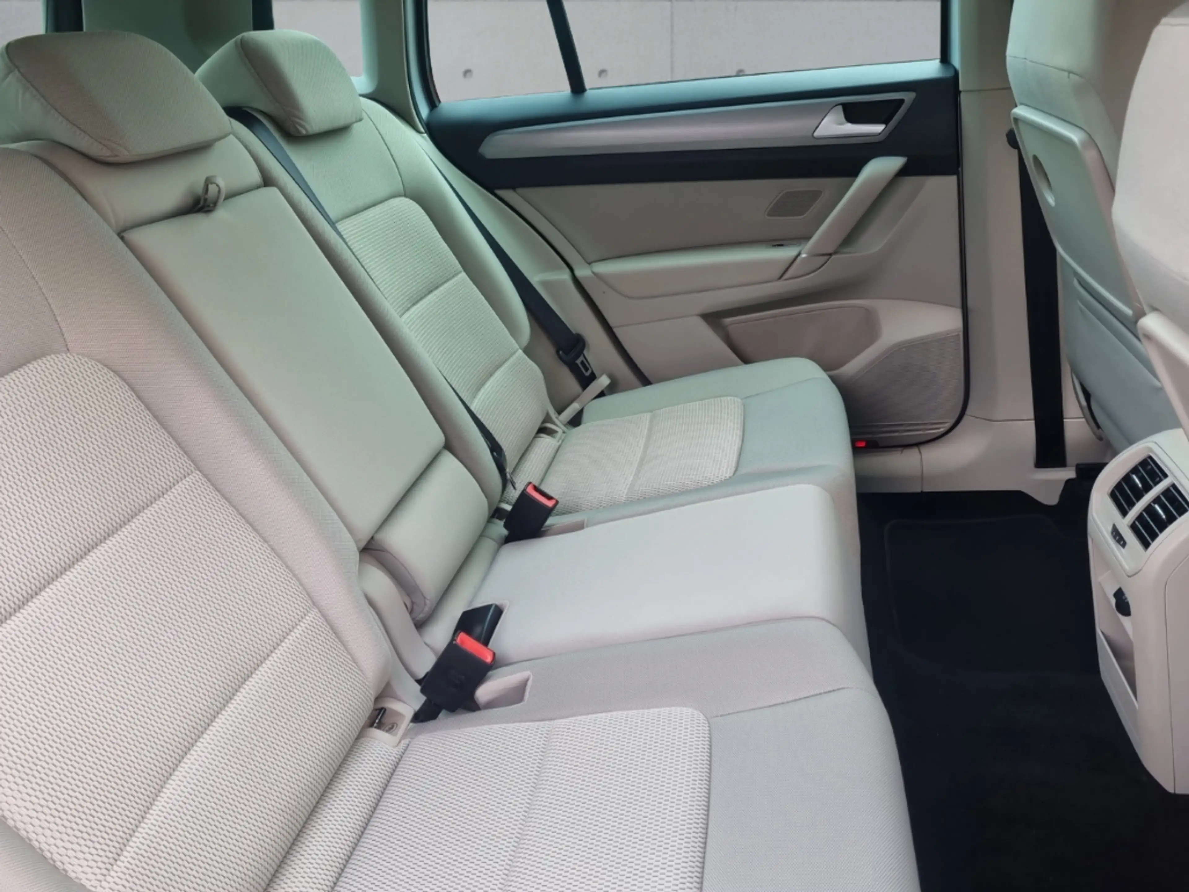 Volkswagen Golf Sportsvan 1.4 VII Comfortline* El. Panodach Sperrdiff. 3-Zon — photo 10