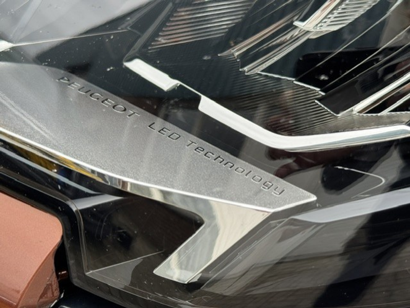 Peugeot 5008 2.0 HDI Allure - 7 pers.-Trekhaak-LED-Keyless — photo 11