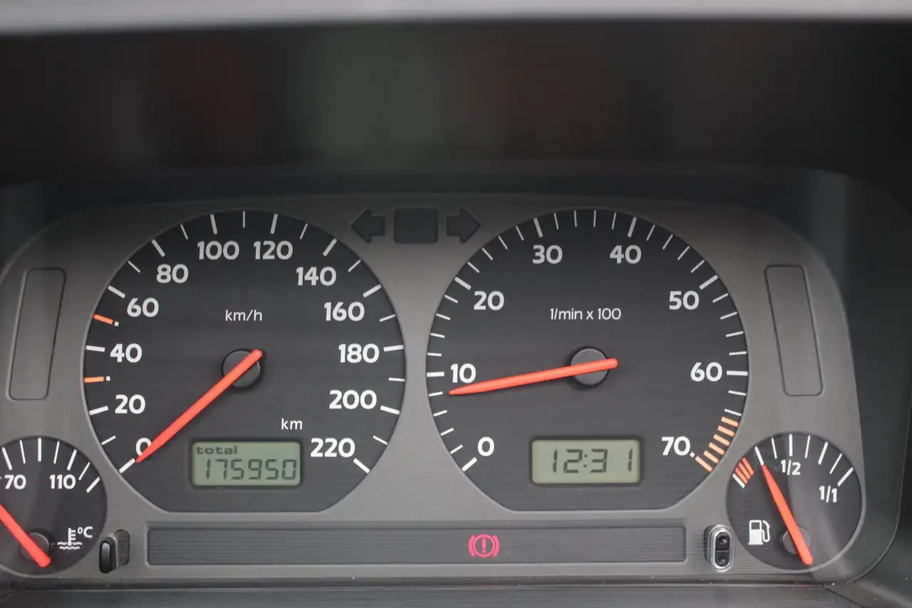 Volkswagen Golf Cabriolet 1.6 / AUTOMAAT / CABRIO /, foto 12