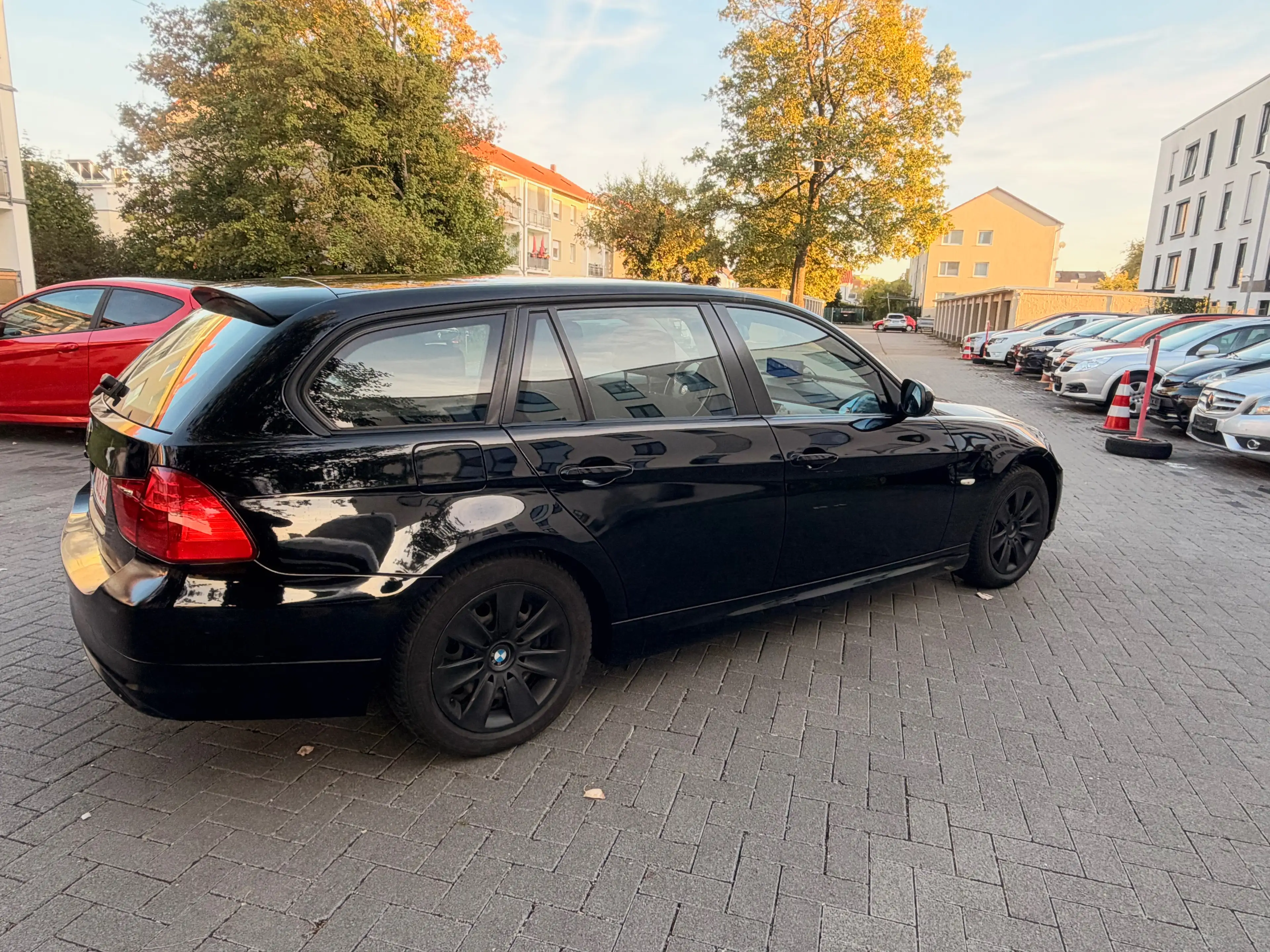 BMW 318 318 i TÜV NEU Kamera Allwetterreifen — photo 6